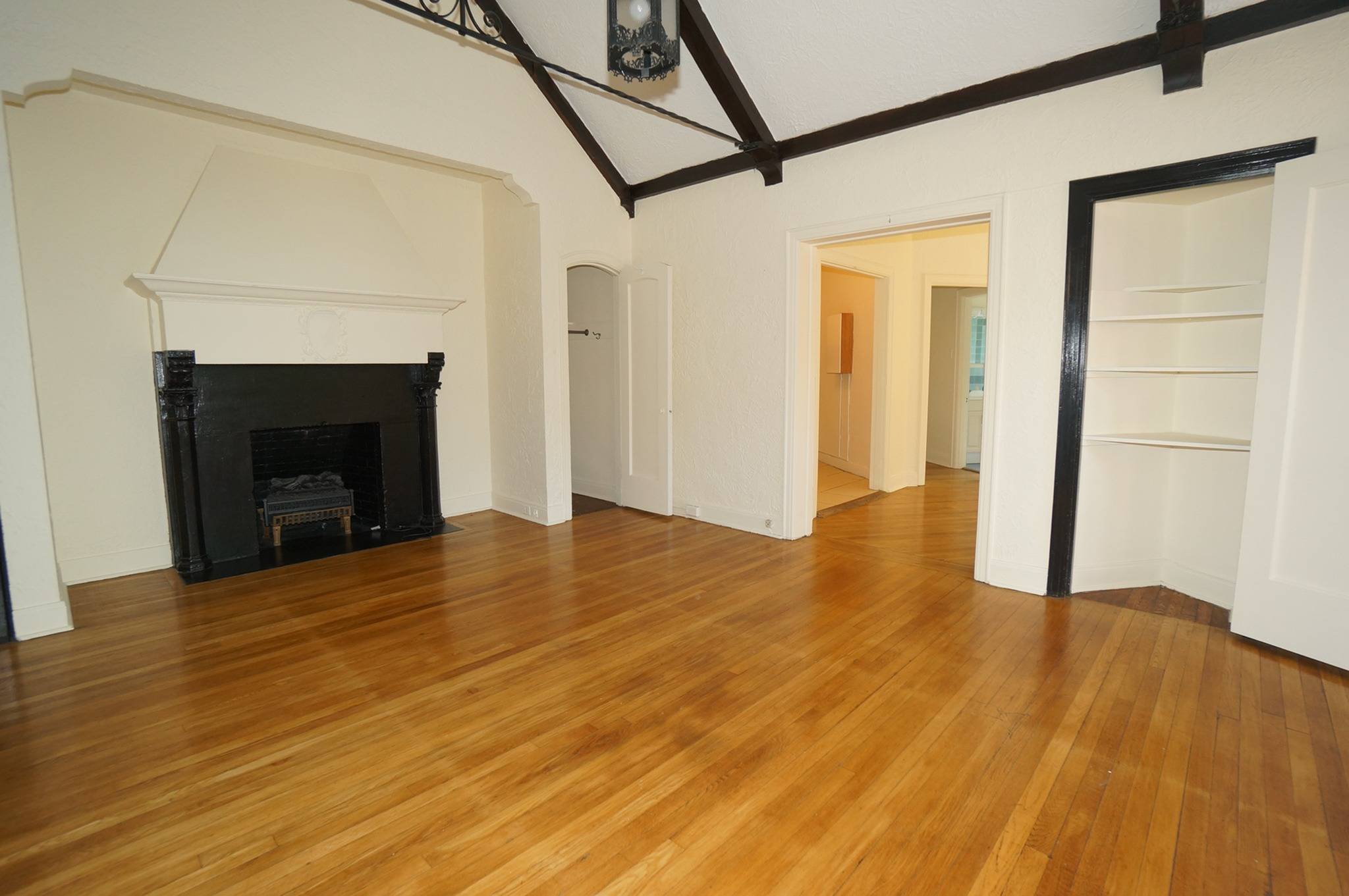 Naka 1 Bed Apartment The Schenley Arms