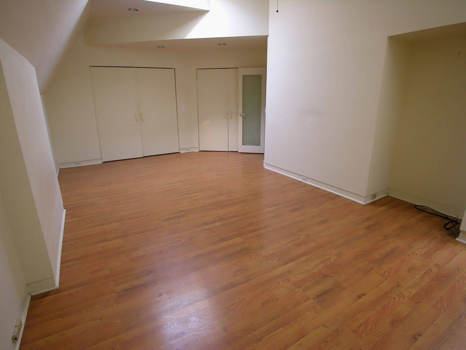 Miyamoto 3 Bed Apartment The Schenley Arms