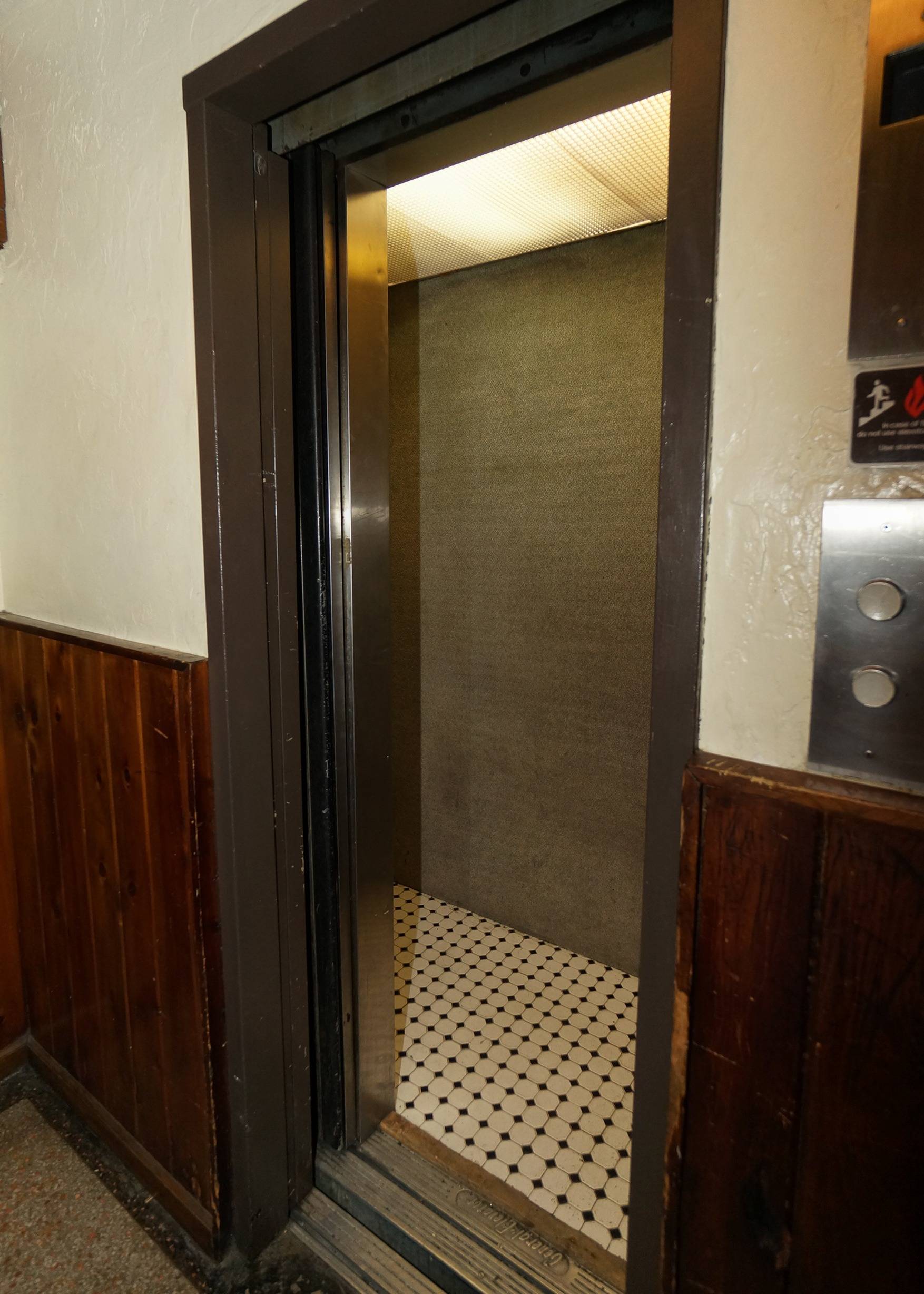 Elevator in the Cavendish Building