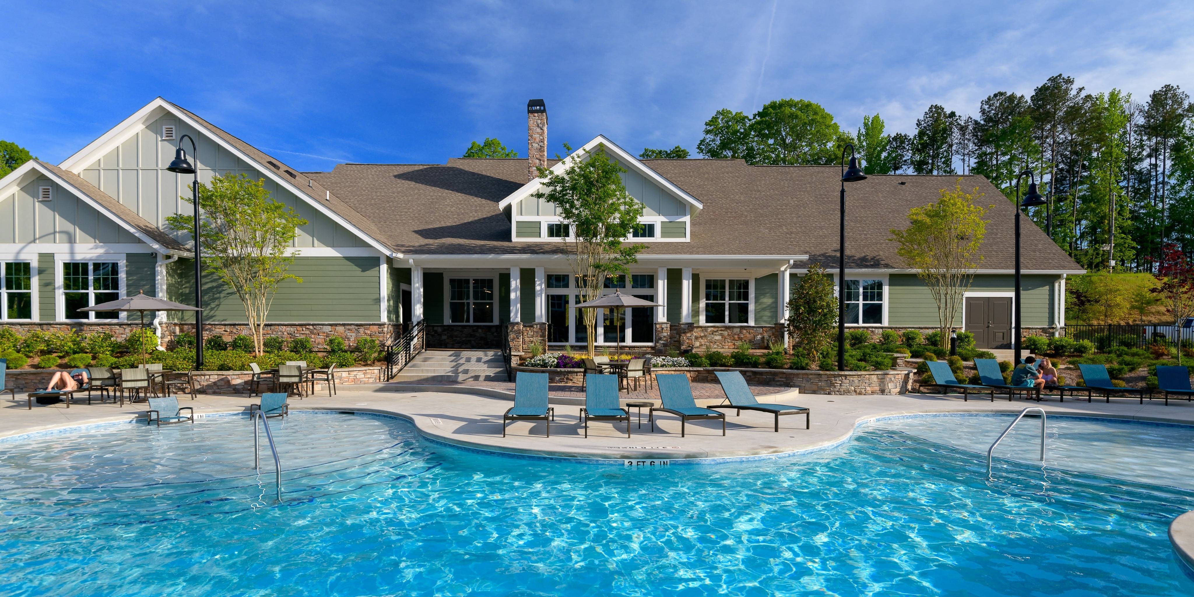 Swimming Pool with in-pool seating
