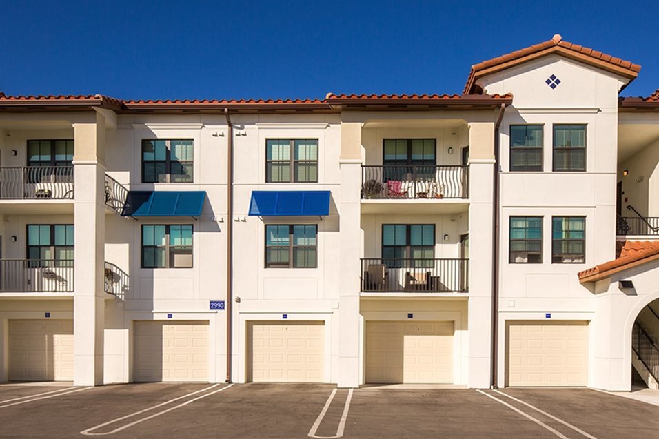 Exterior 11