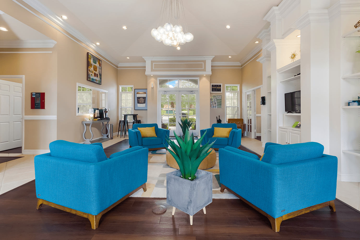 Woodbine interior photo 1