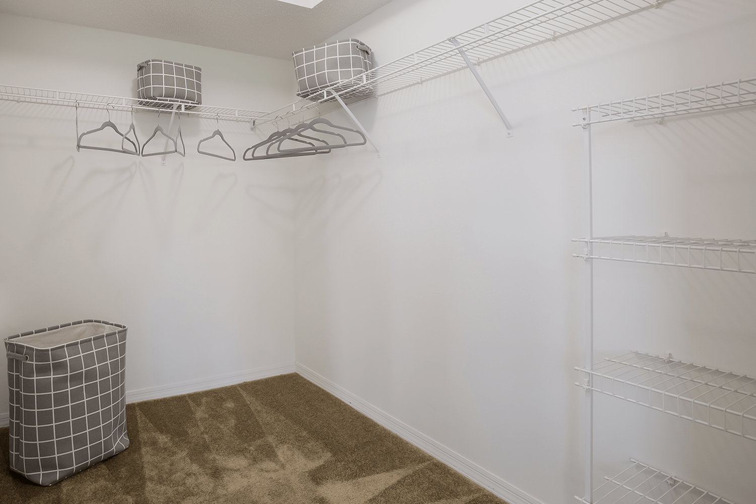 Woodbine interior photo 6