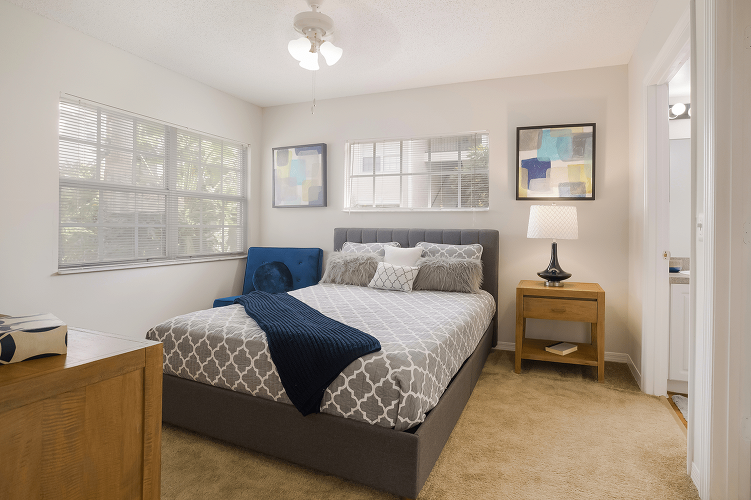 Woodbine interior photo 13