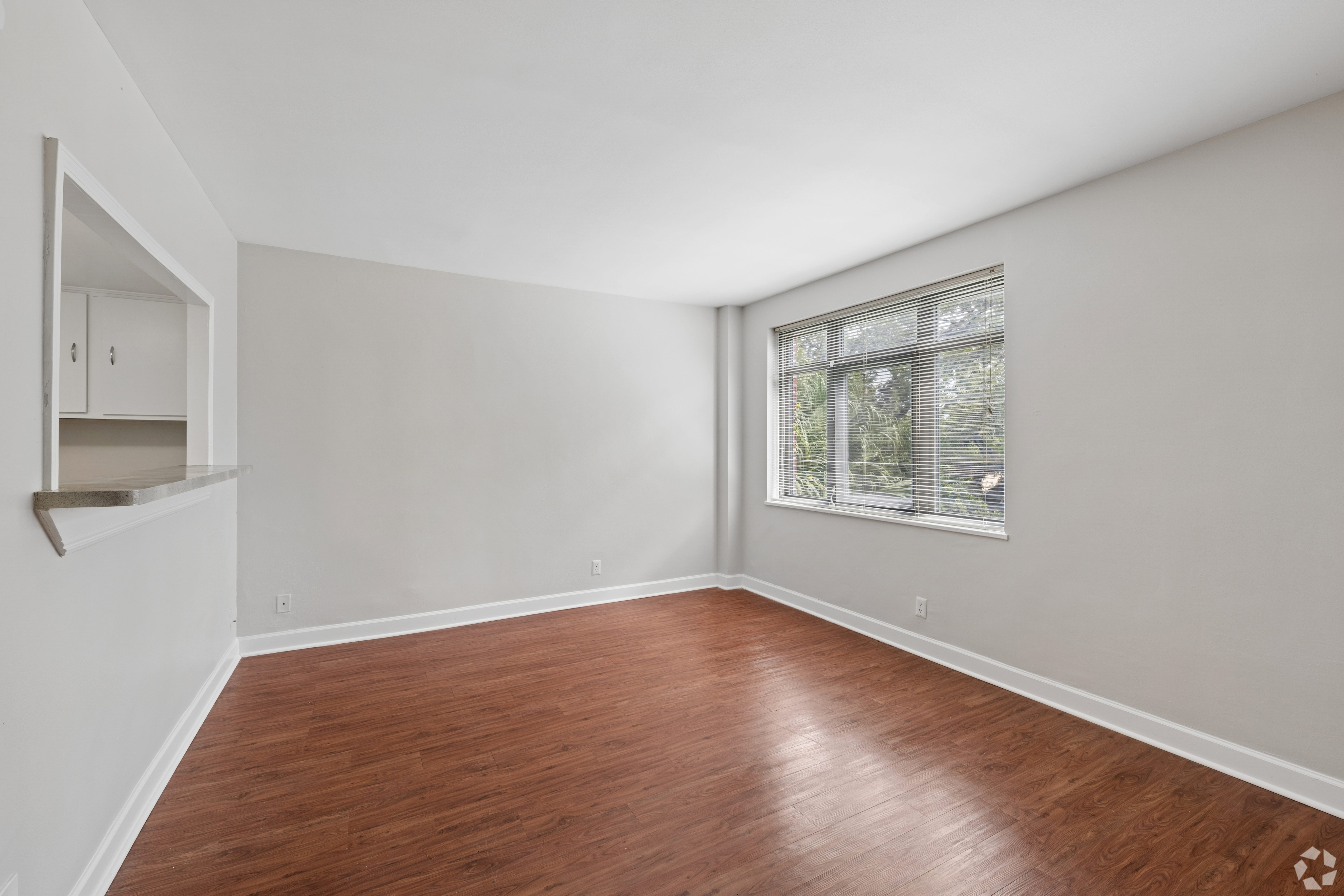 Apartment photo 9