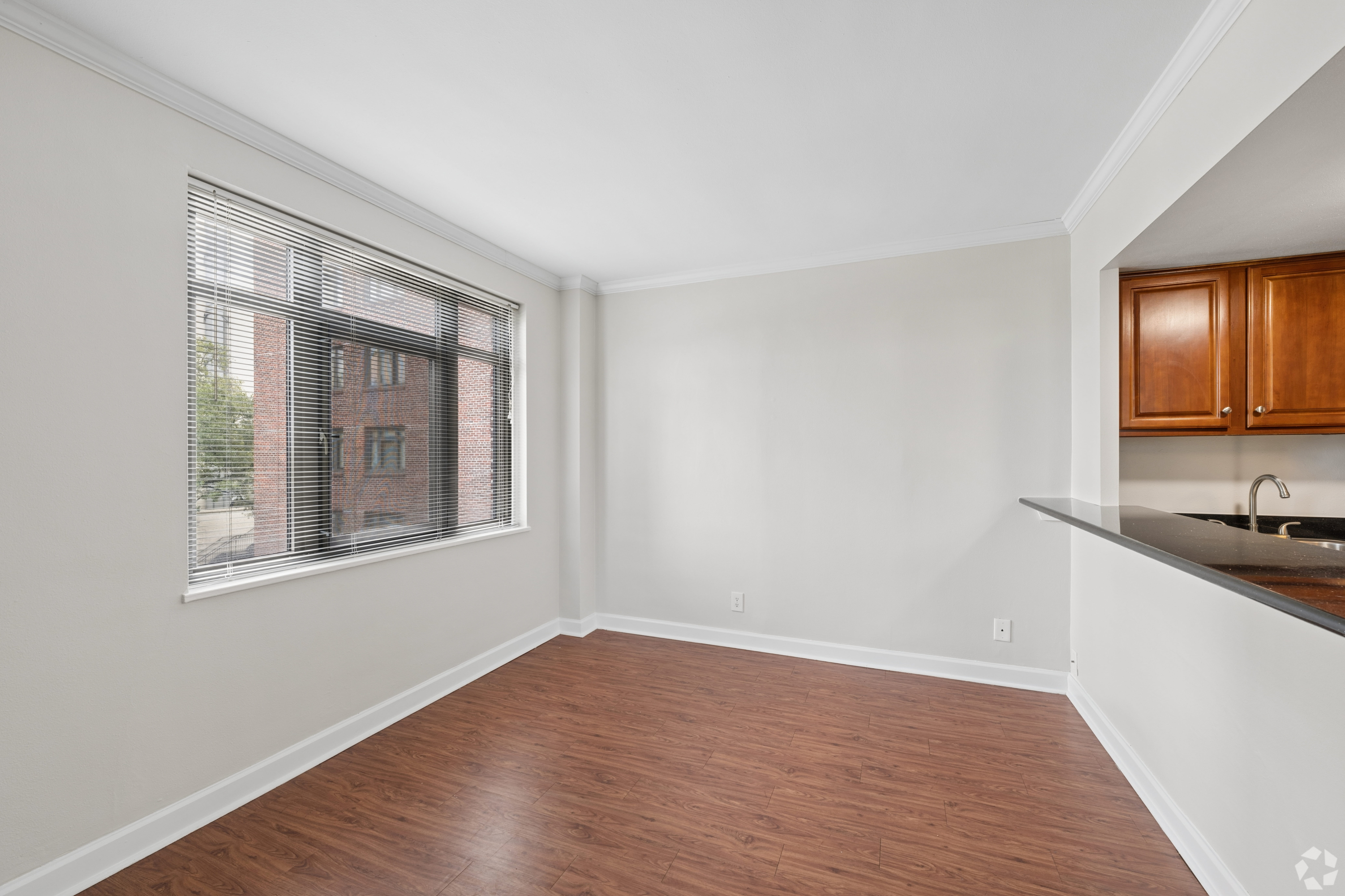 Apartment photo 4