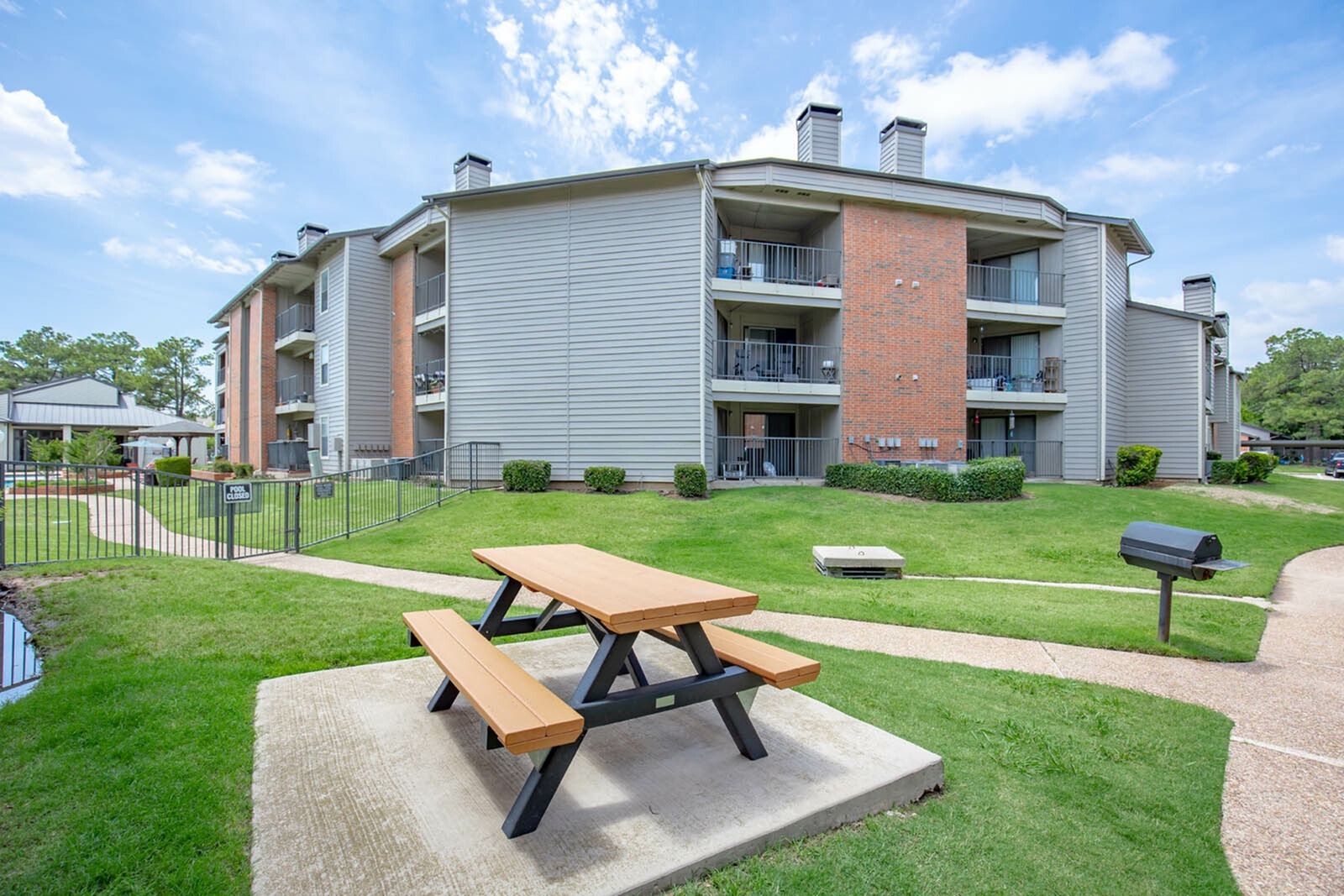 View Photos & Take A Virtual Tour Woodscape Apartments