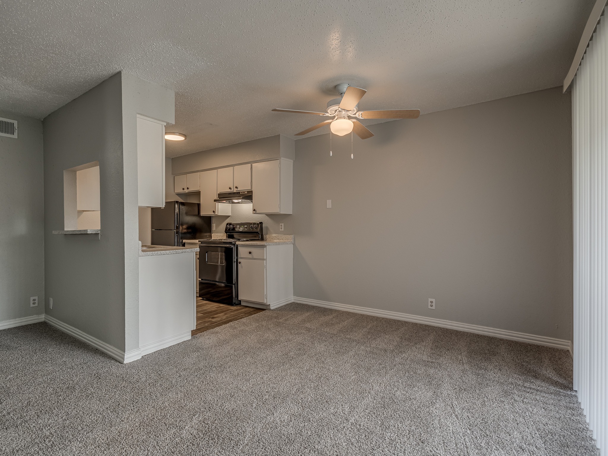 View Photos Shoreline Apartments