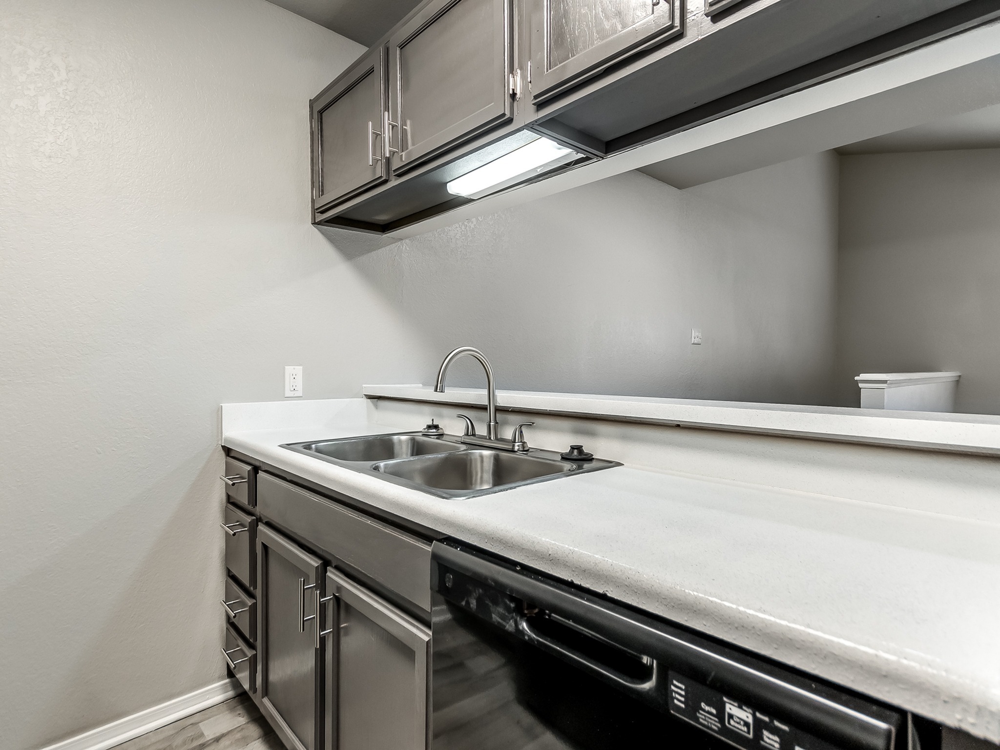 View Photos Woodland Oaks