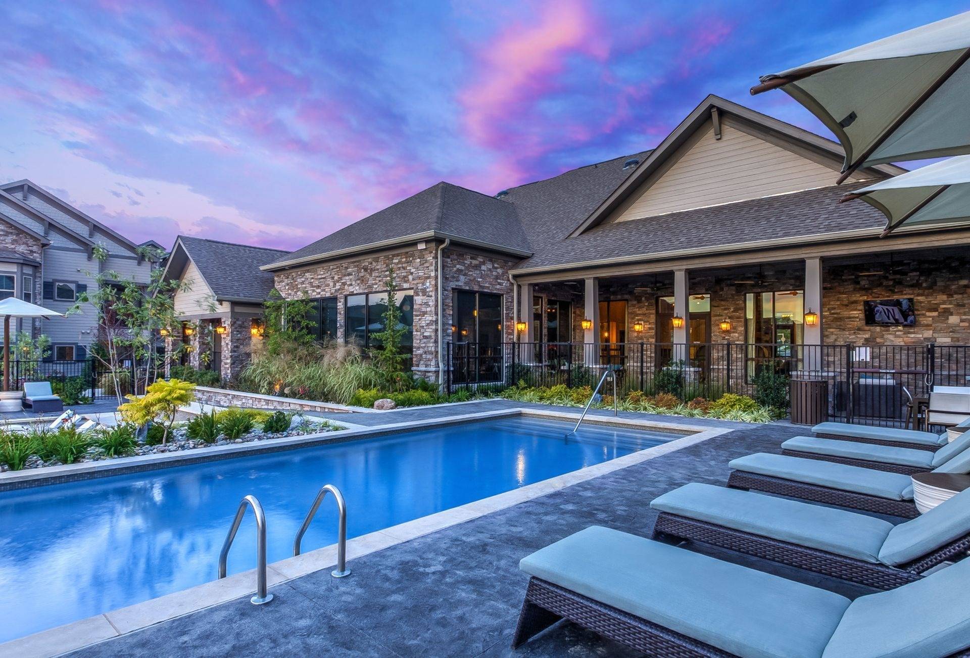 Photos & Videos Adara Overland Park, Kansas Apartments