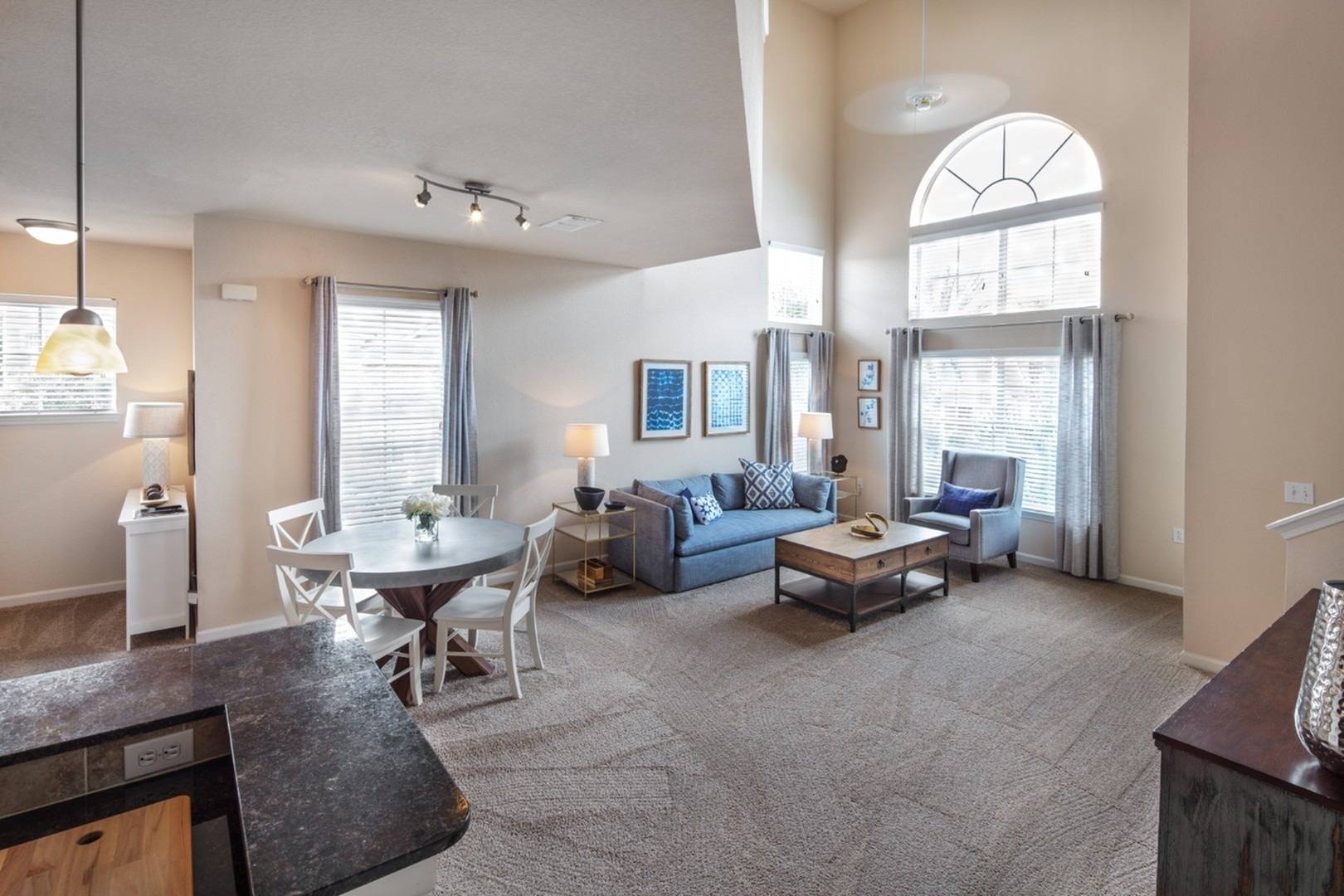 Spacious Living Area | Apartment Homes for rent in Orlando, FL | 525 Avalon Park