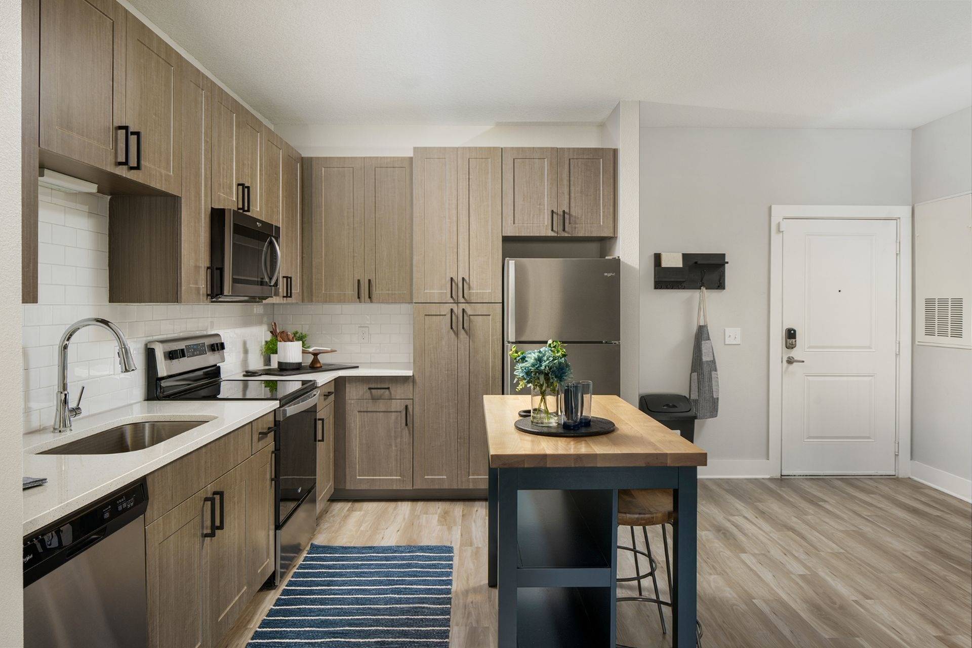 Spacious Kitchen | Apartment Homes in Orlando, FL | The Hudson