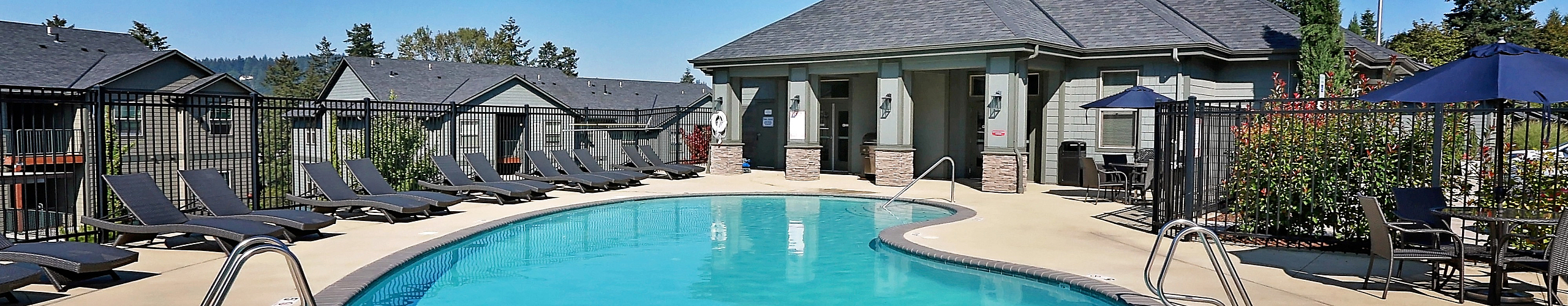 Pool | River Ridge Apartments