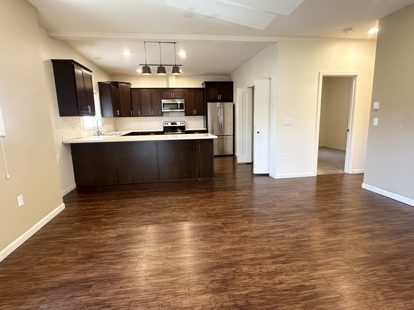 Maple Street Apartments Kitchen