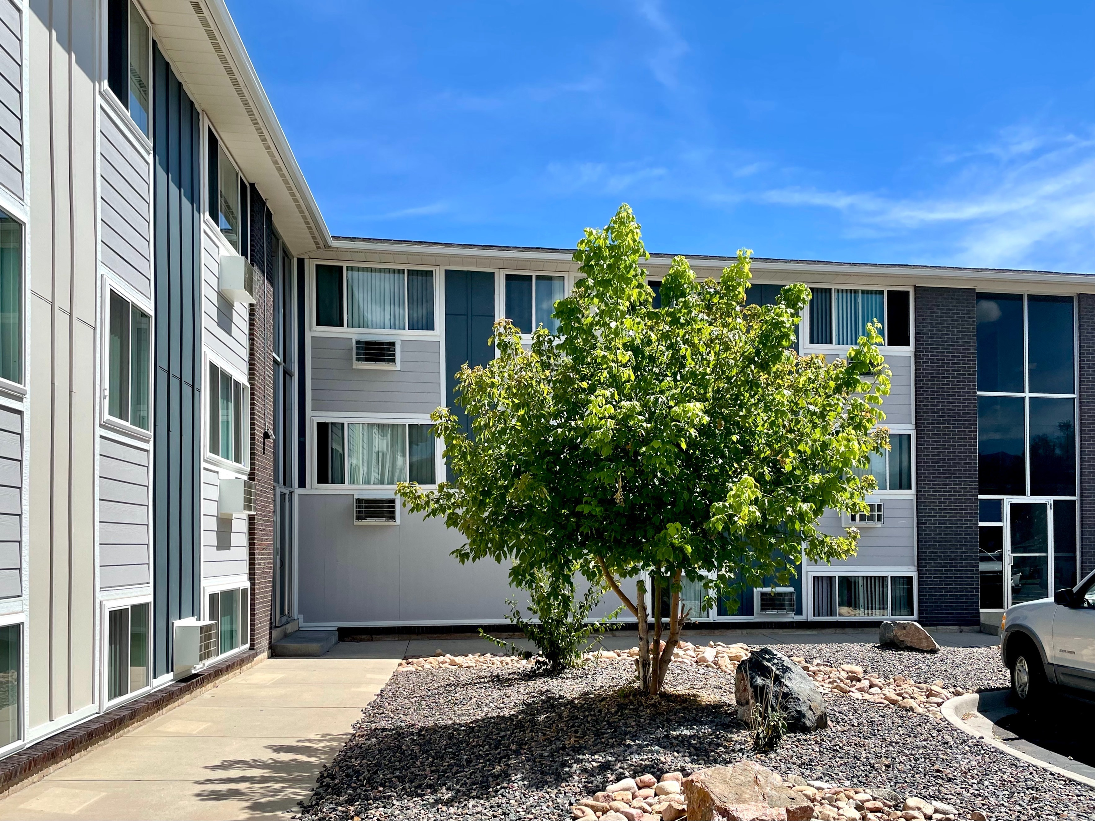 AUTUMN LANE APARTMENTS