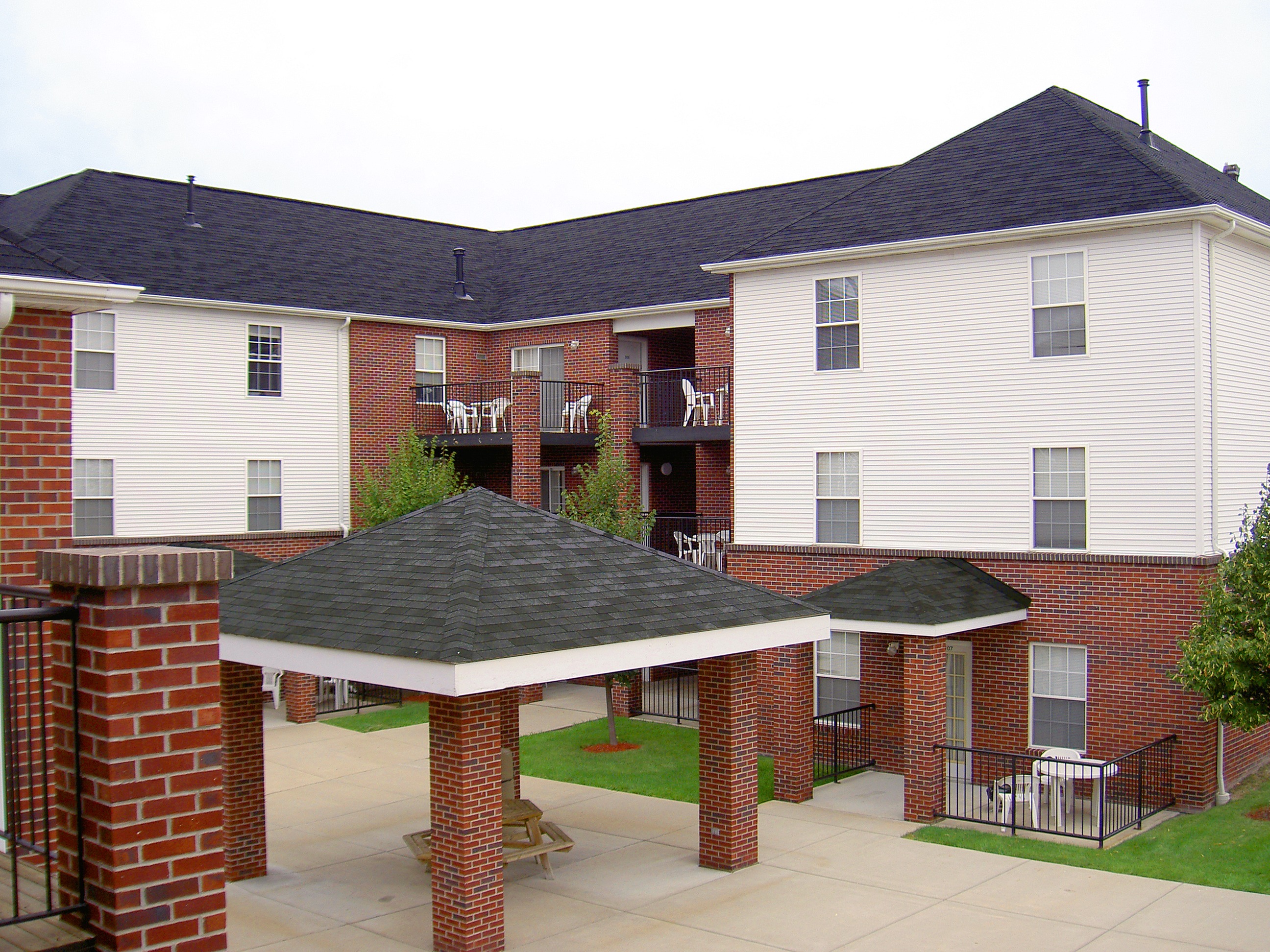 Campus Village Flint Apartments In Flint, MI