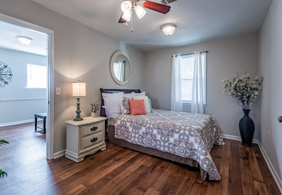 View Photos Oakview Apartments