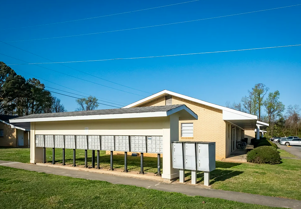 View Photos Oakview Apartments