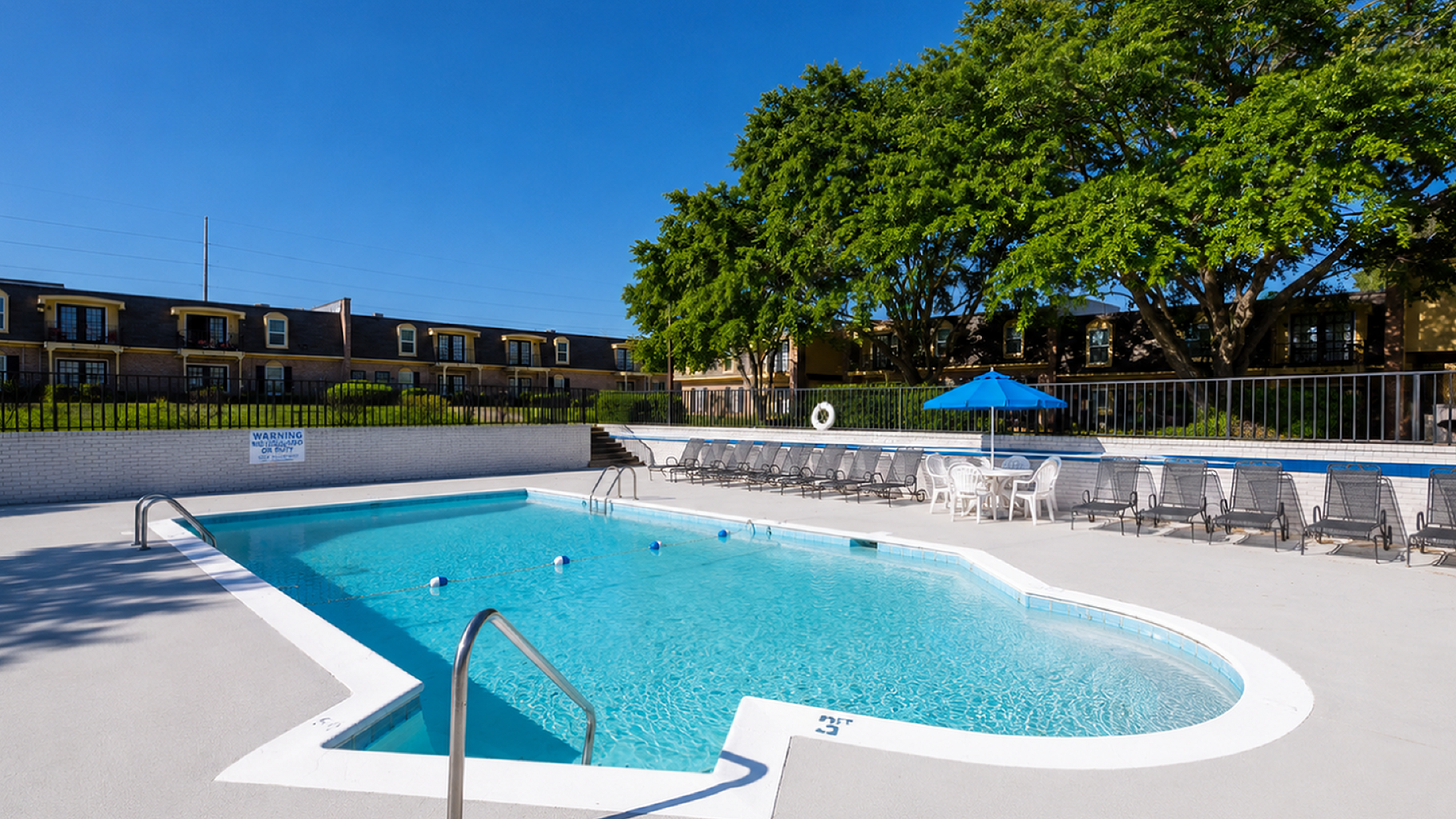 pool