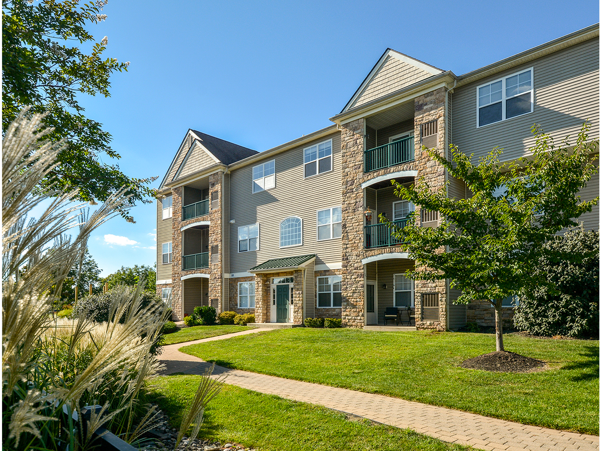 Plymouth Pointe Apartments - Norristown, PA - Exterior