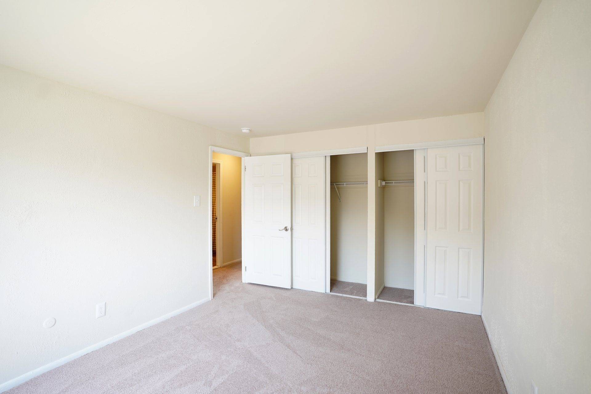 View Photos & Take A Virtual Tour Aston Glen