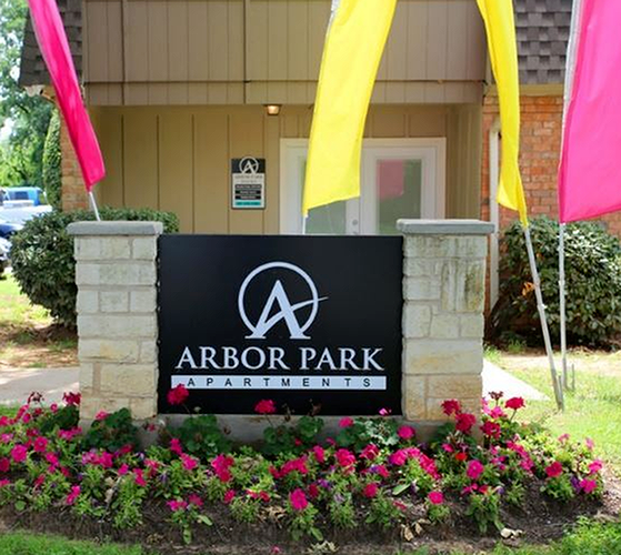 1 2 Bed Apartments Check Availability Arbor Park Apartments