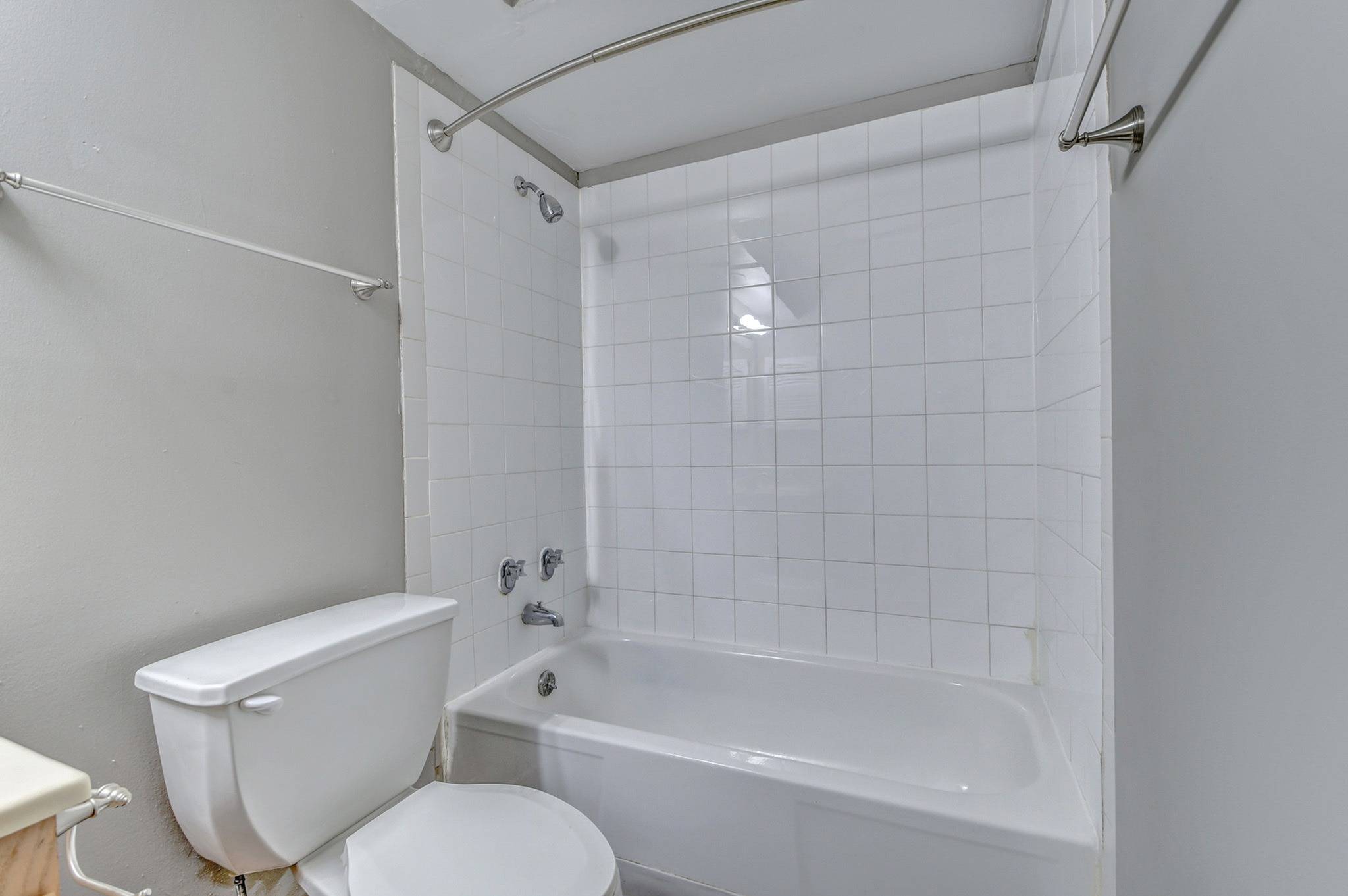 1 Bedroom, 1 Bath Standard 1 Bed Apartment Cypress Pointe