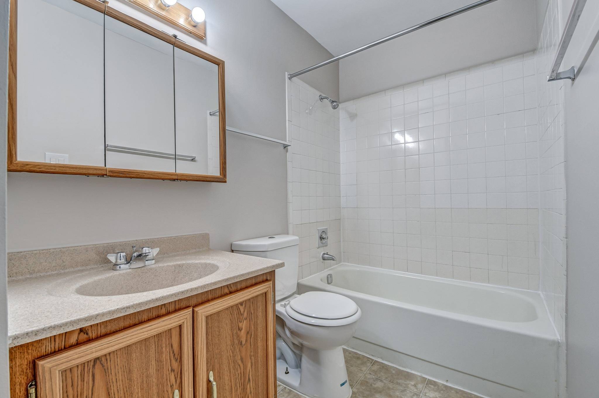 Danube 1 Bed Apartment Hidden Creek