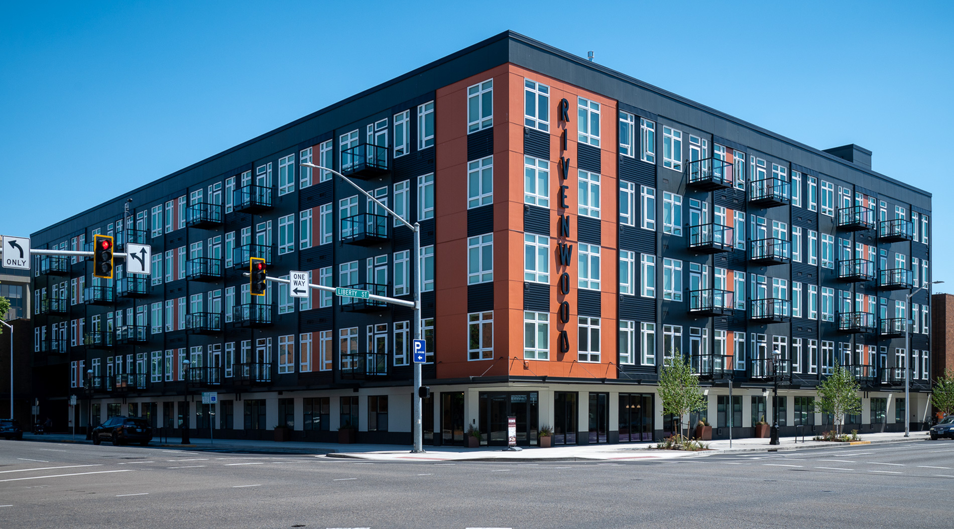 rivenwood apartment Building