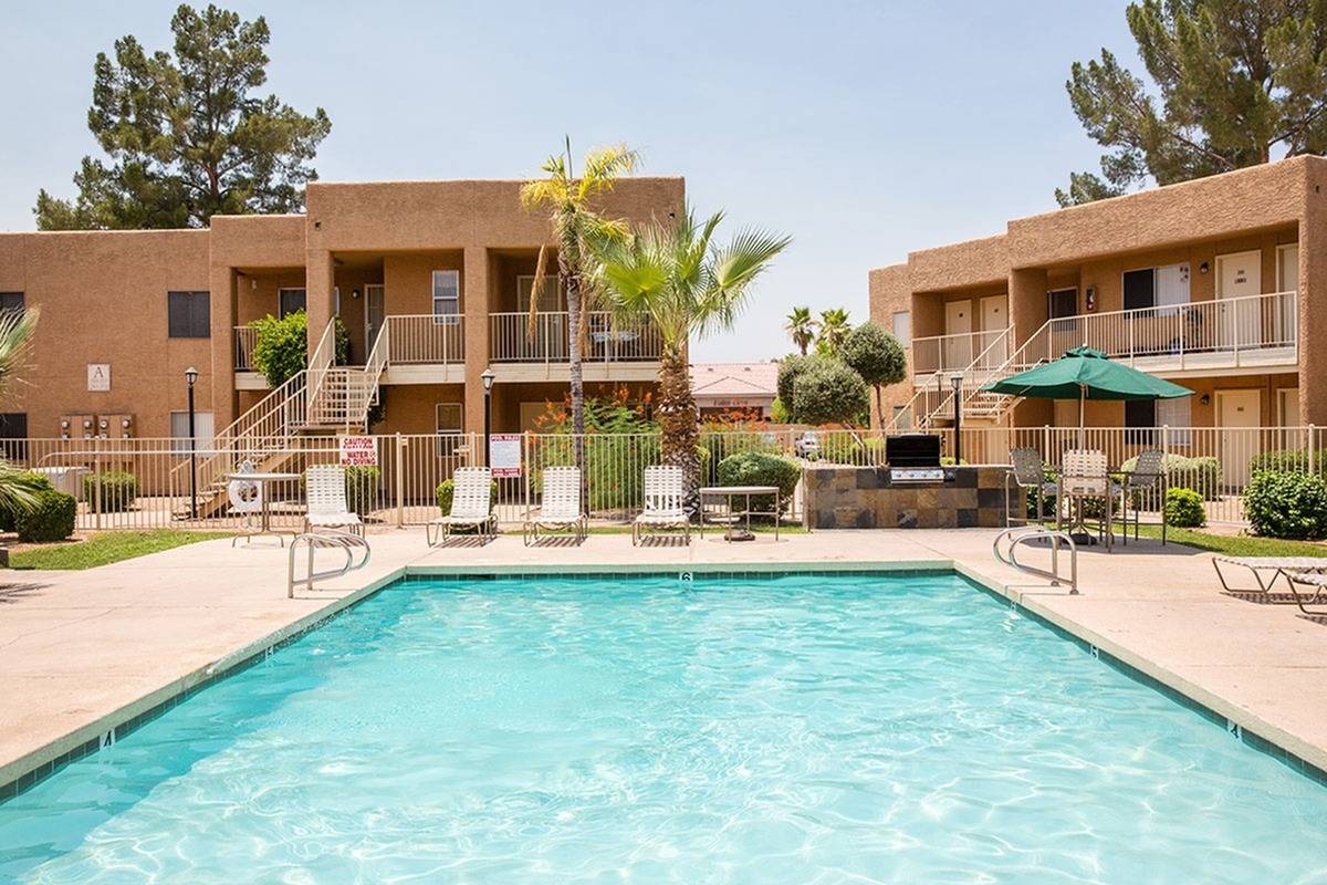 Metro on Main Photo Gallery Mesa, AZ Apartment Pictures