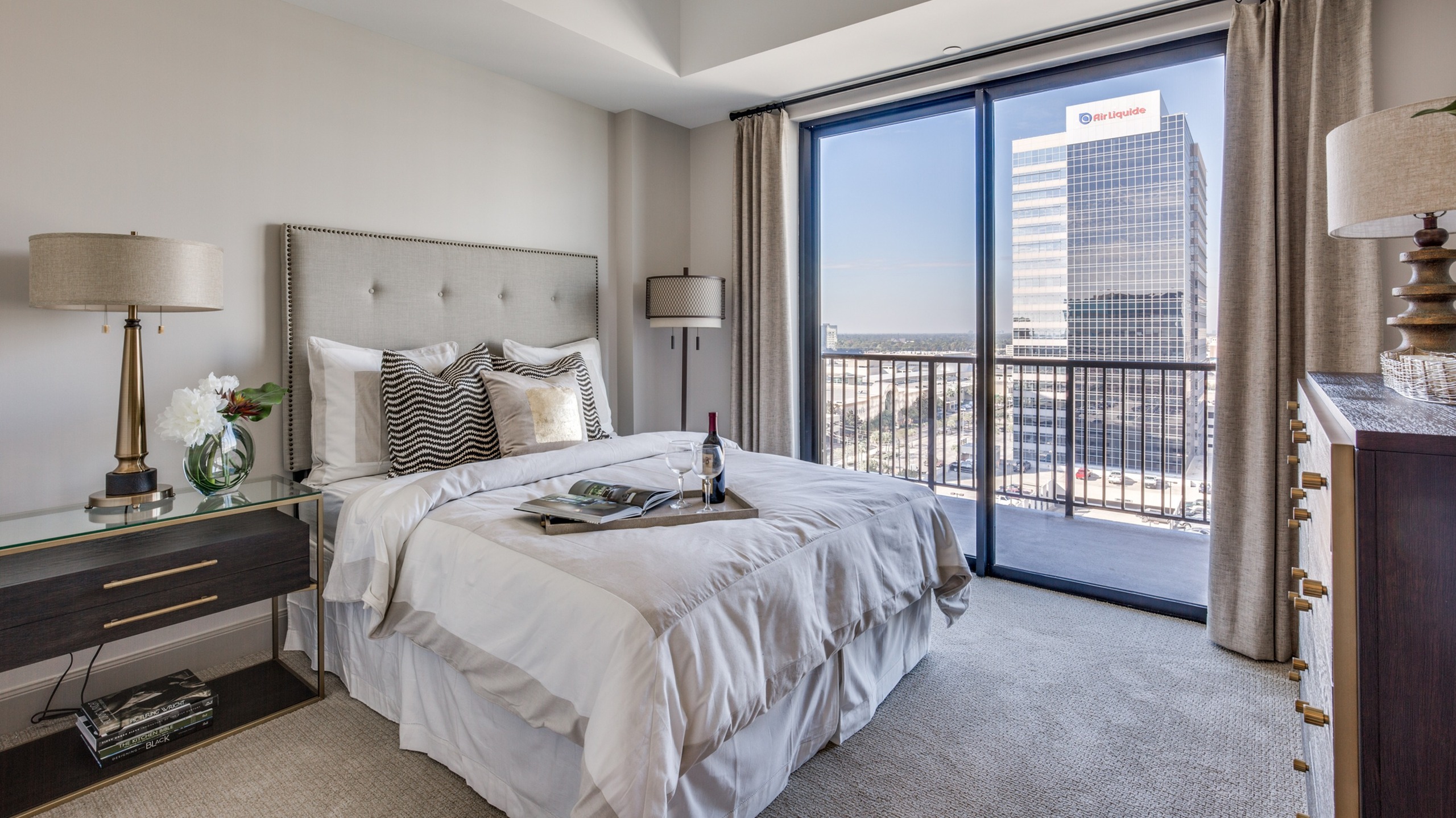 The McCarthy at Memorial City Bedroom and View