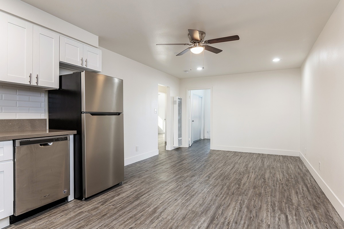 View Photos & Take A Virtual Tour Laurel Pointe Apartments
