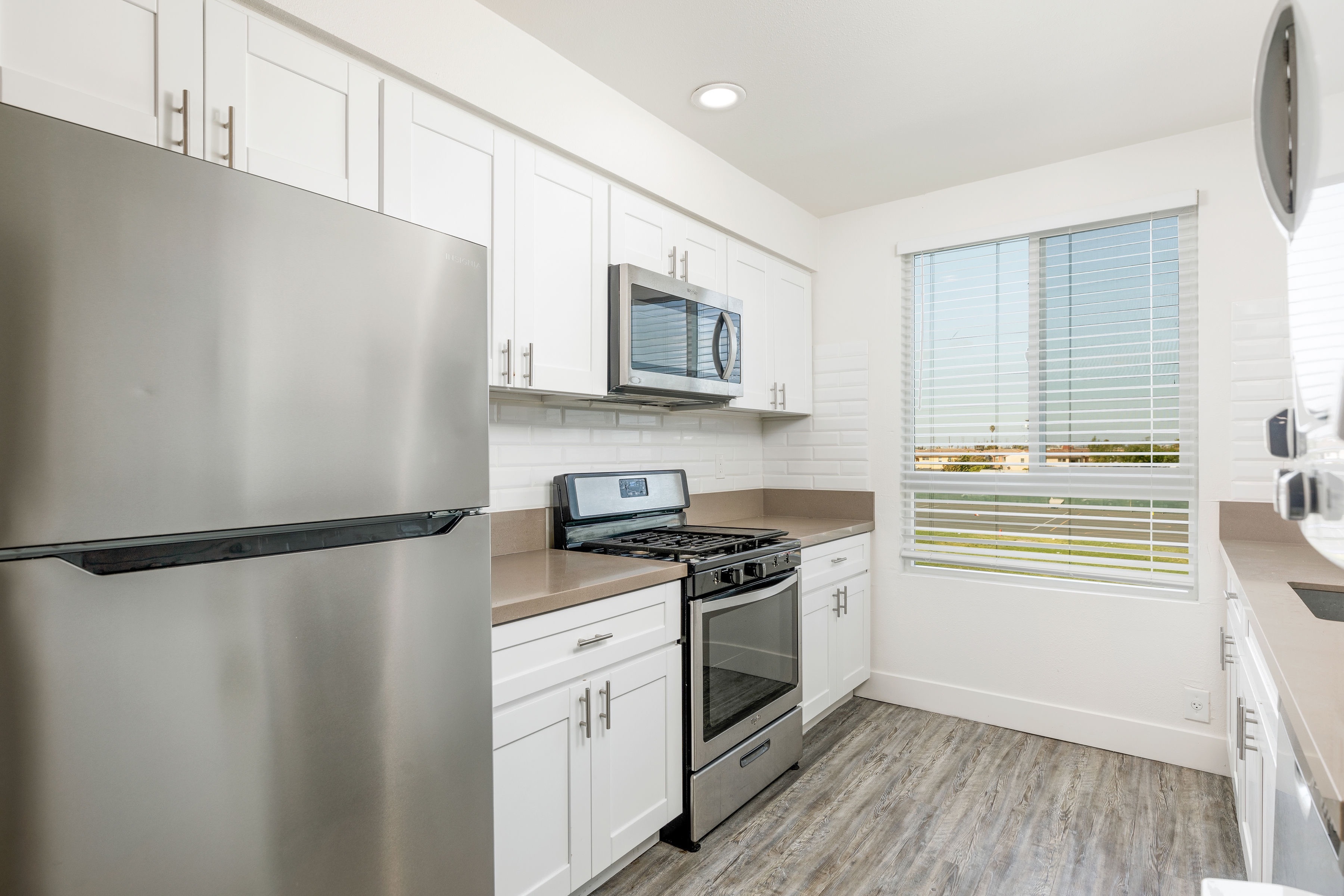 View Photos & Take A Virtual Tour Laurel Pointe Apartments