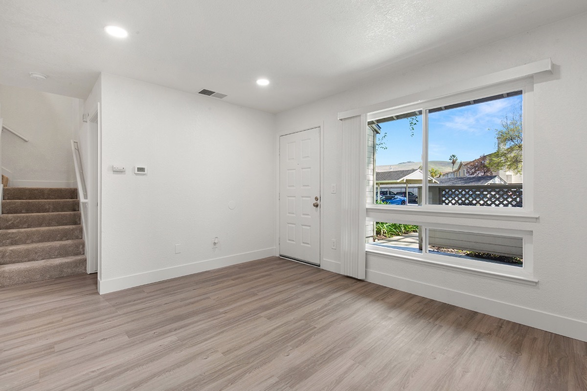 View Photos & Take A Virtual Tour The Huntley Apartments