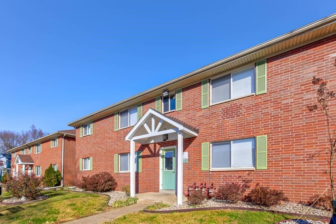 Studio 2 Bed Apartments Check Availability Maple Grove Apartments