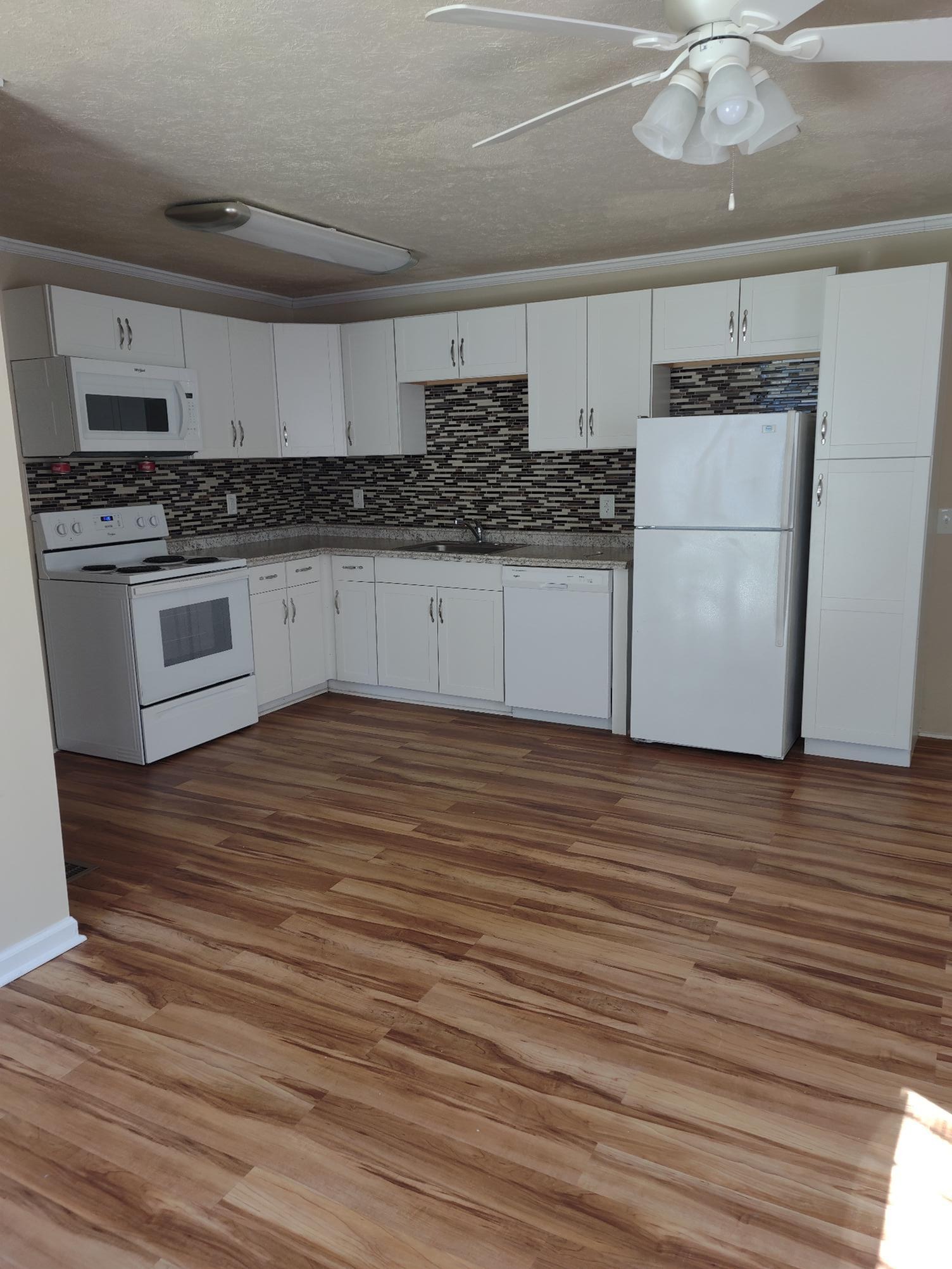 1 Bed, 1 Bath Flat 1 Bed Apartment Locust Grove Apartments