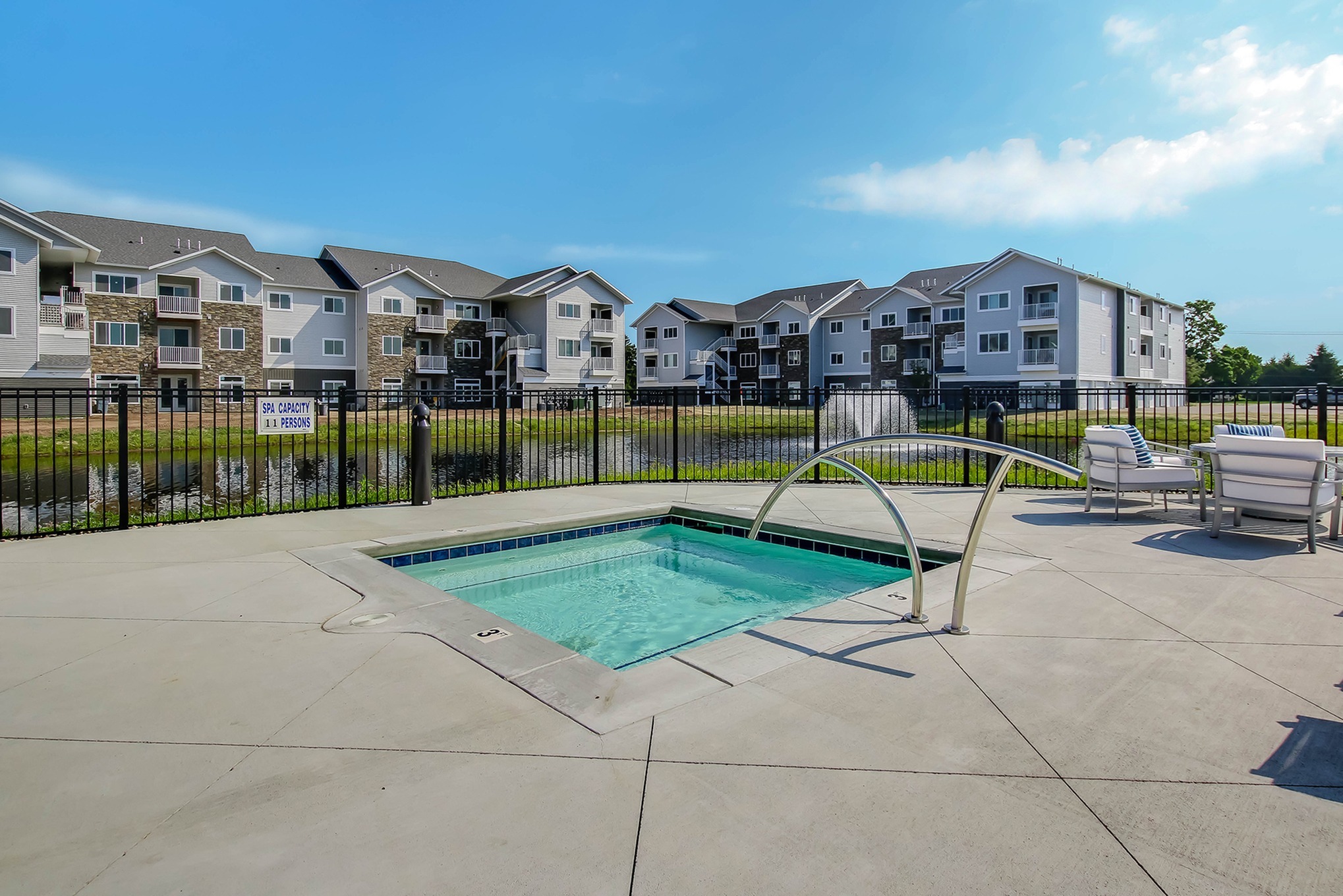 View Photos Piper Lakes Apartment Homes