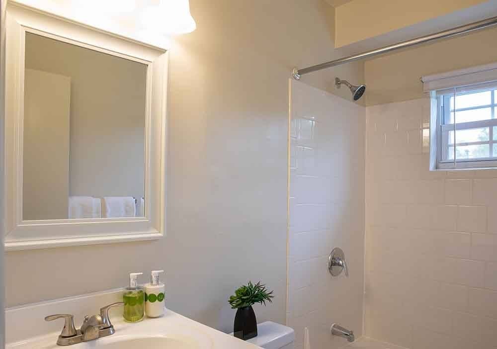 View Photos Severn Square Apartments