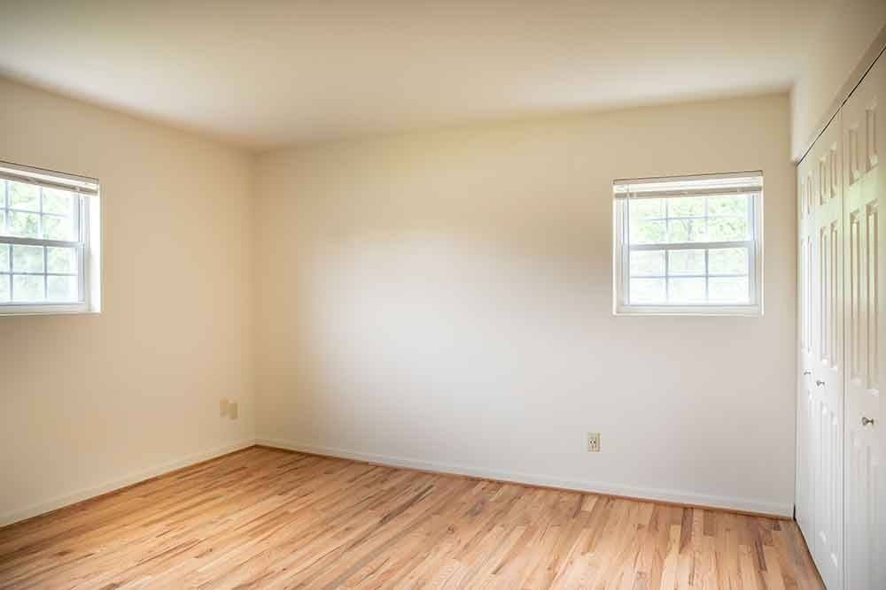 View Photos Severn Square Apartments