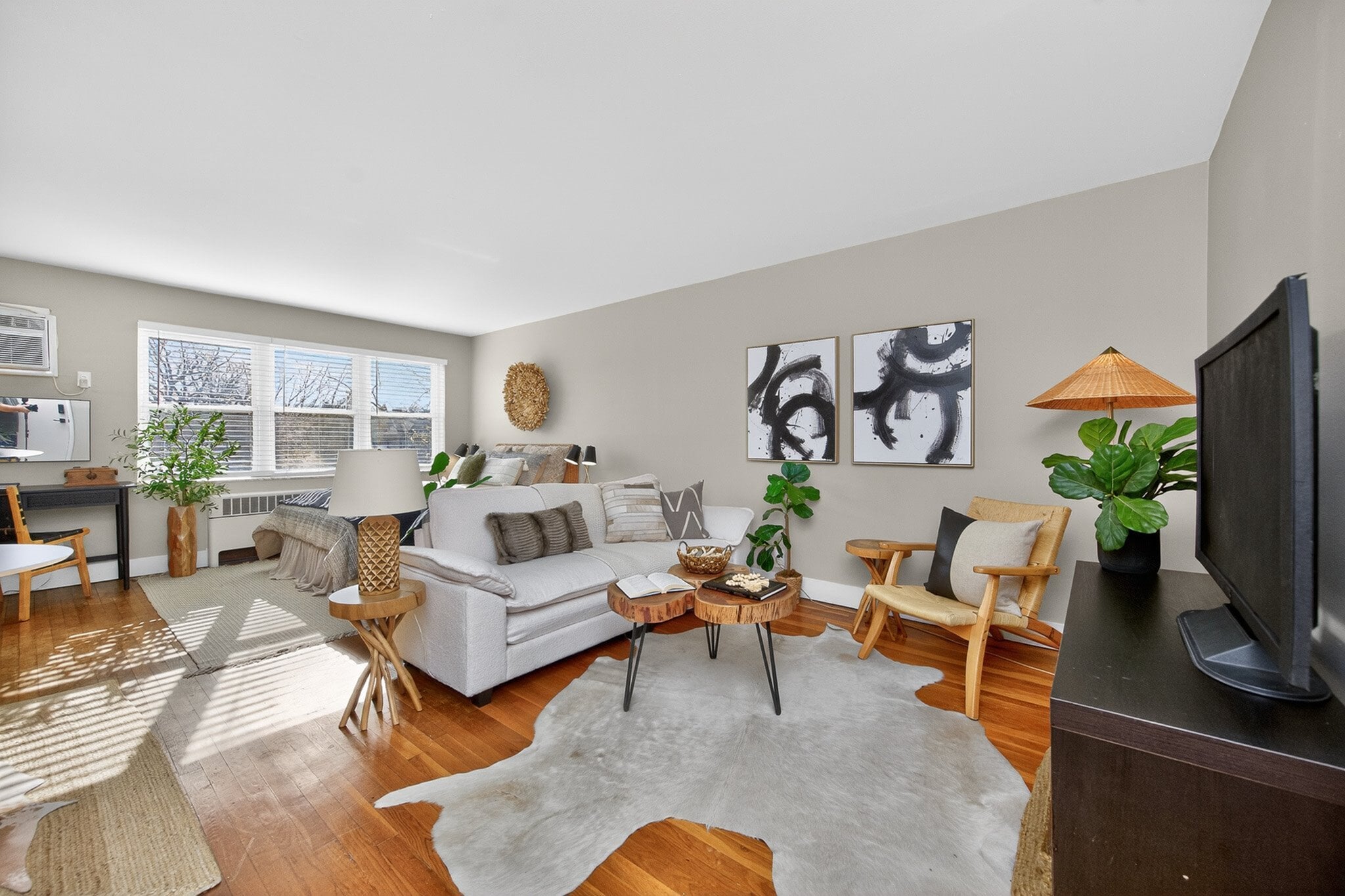 Updated apartment features at The Flats at Wasson Way