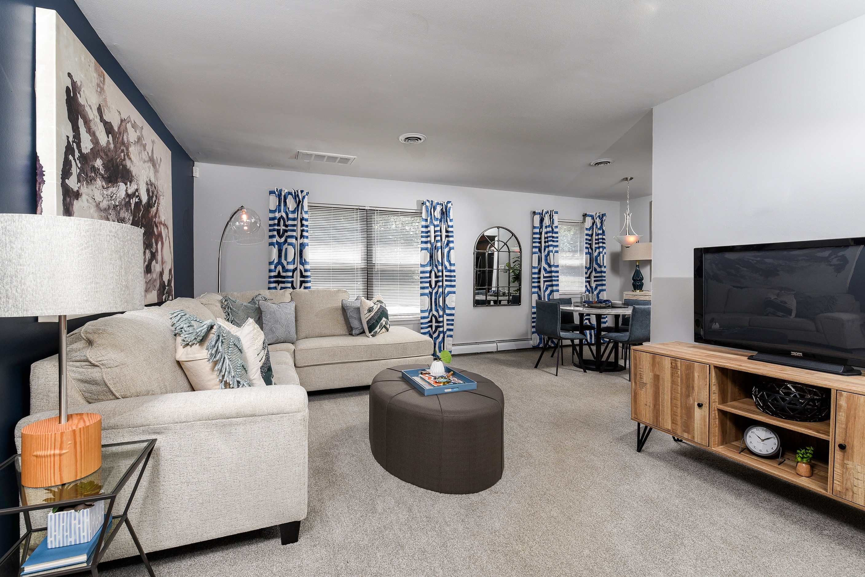 View Photos Stonybrook Apartments