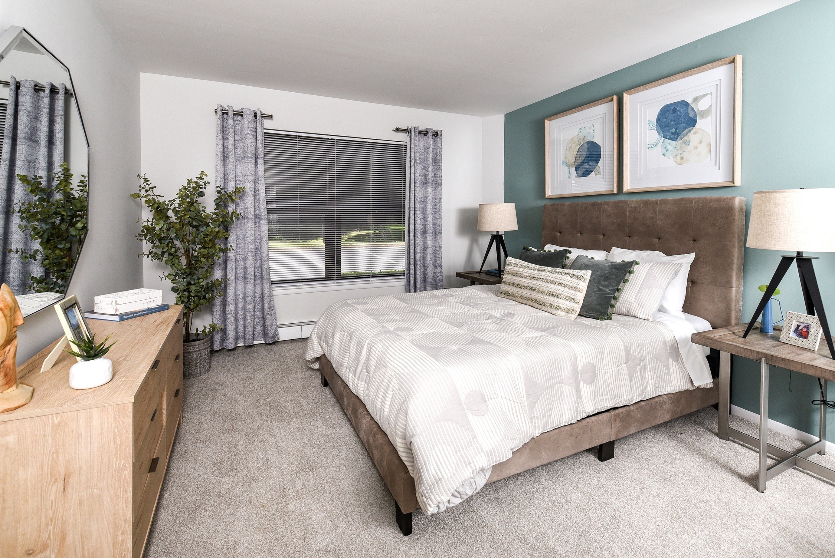 View Photos Stonybrook Apartments