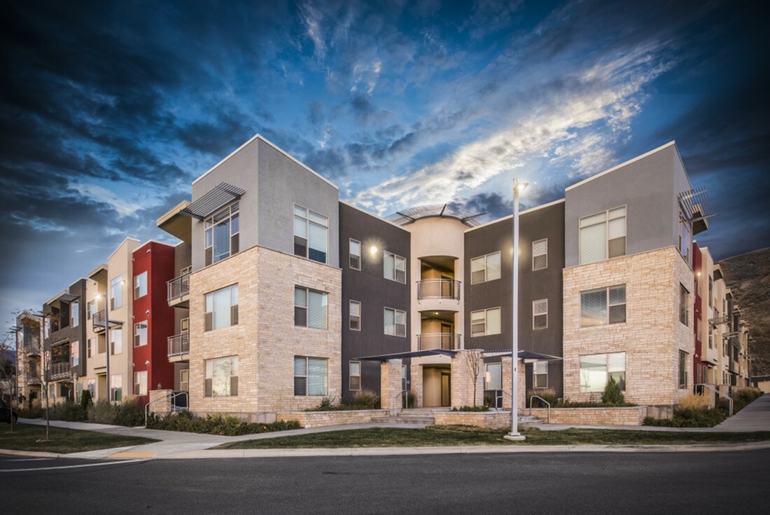 Eaglewood Lofts Apartments in North Salt Lake