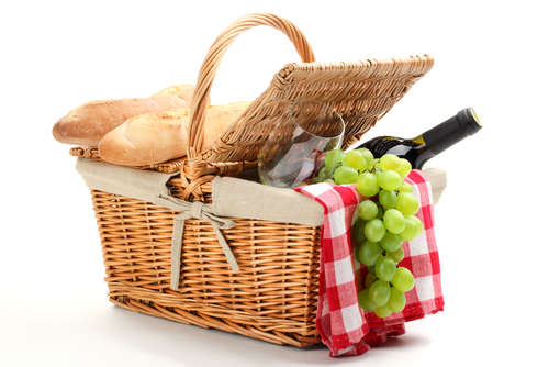 Park Station Blog, Gaithersburg, MD Picnics are a wonderful way to enjoy spending time with family and friends. Plan a picnic soon cause summer's coming!