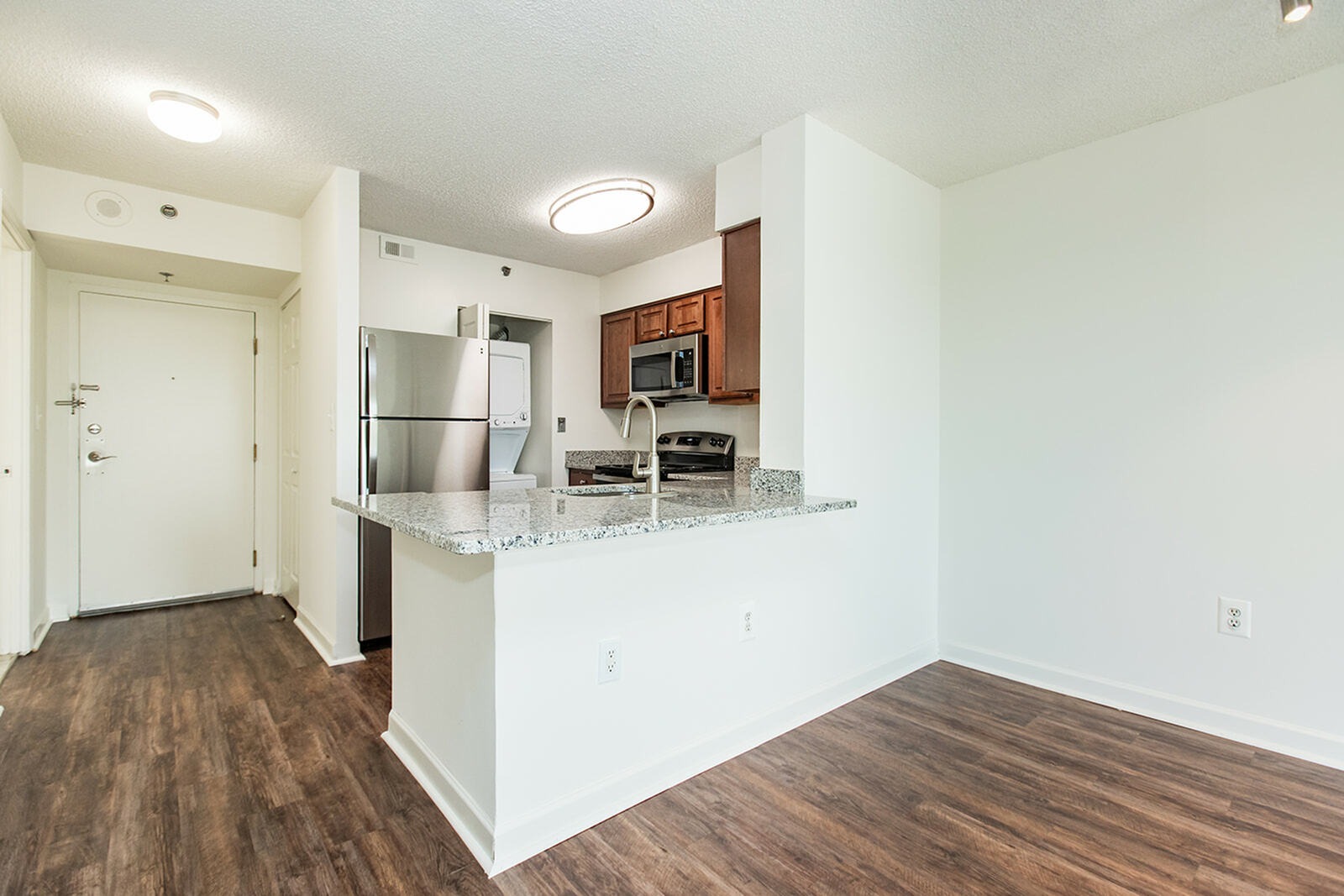 Lake Arbor Towers Apartments In Largo MD Amenities