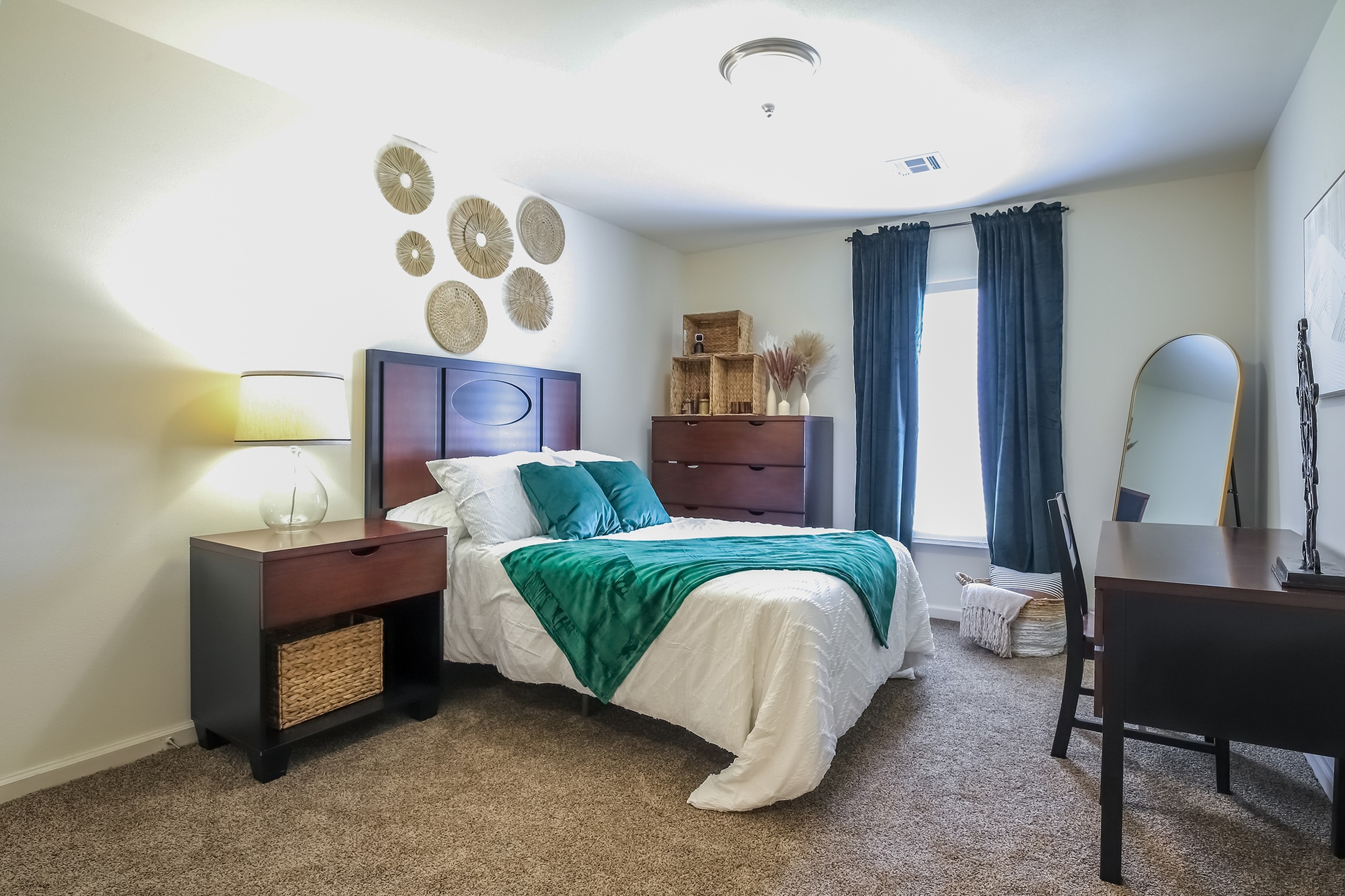 2909 Oliver 3