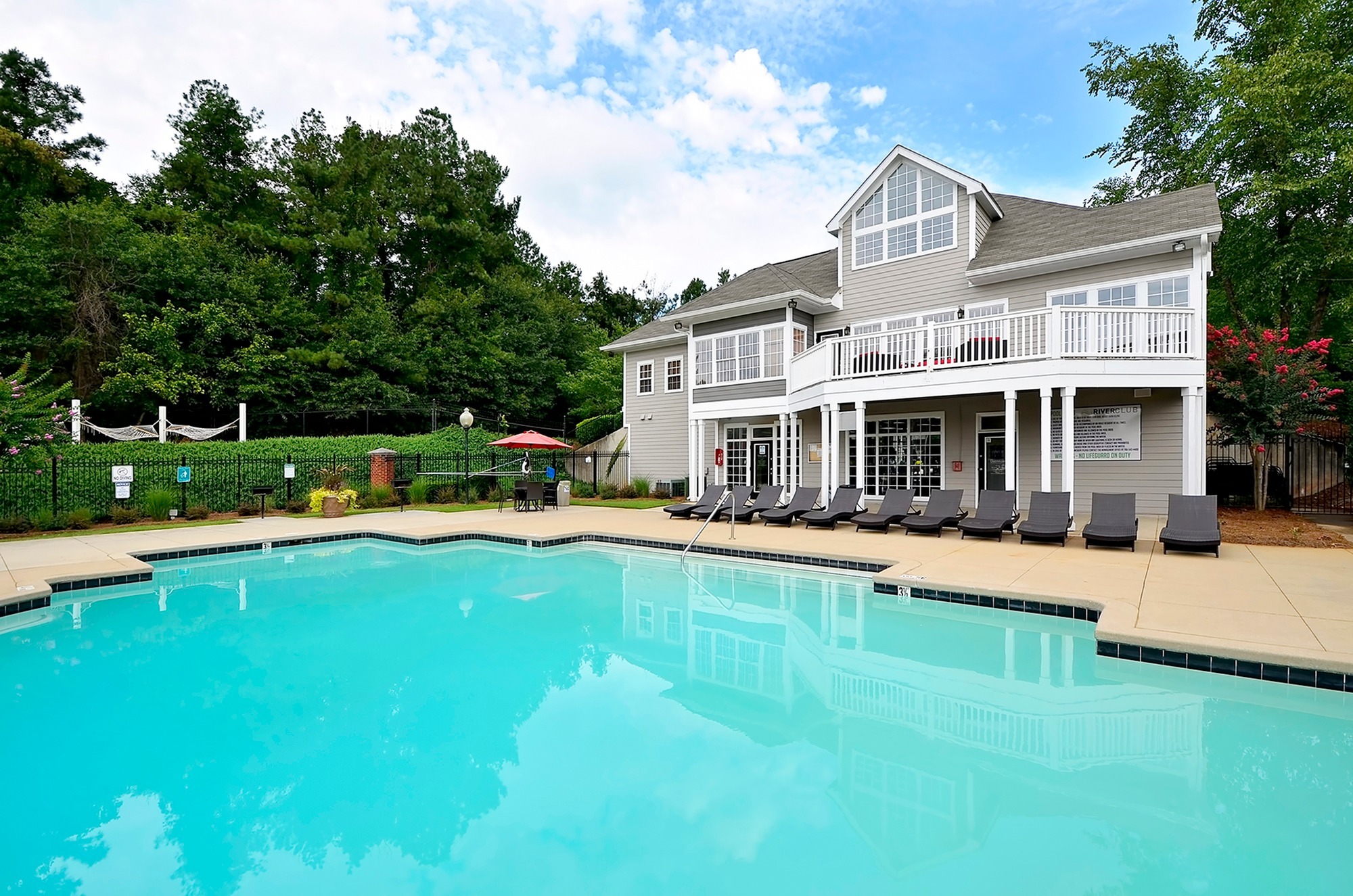 River Club Apartments