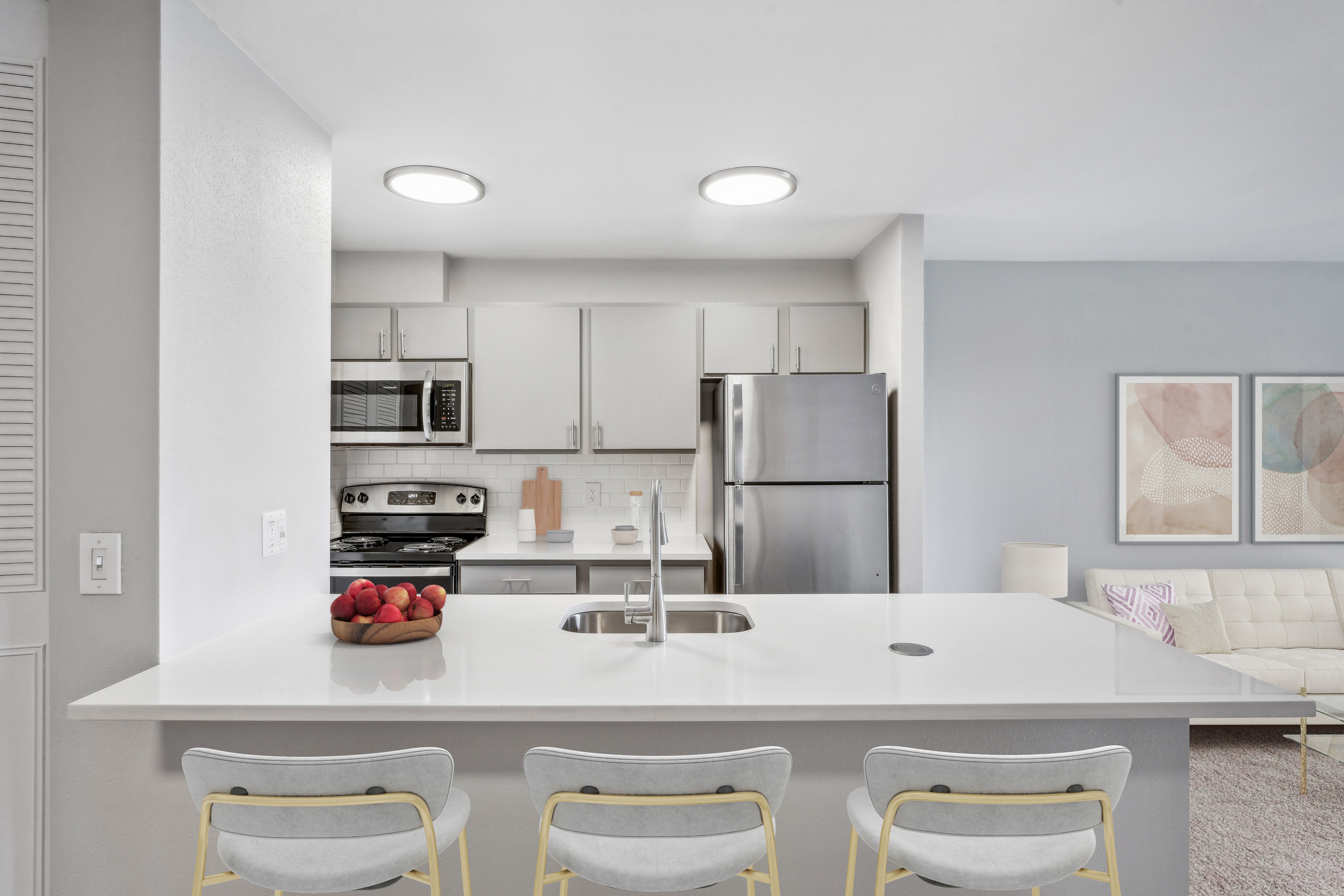 A2 Renovated 1 Bed Apartment Lex at Lowry