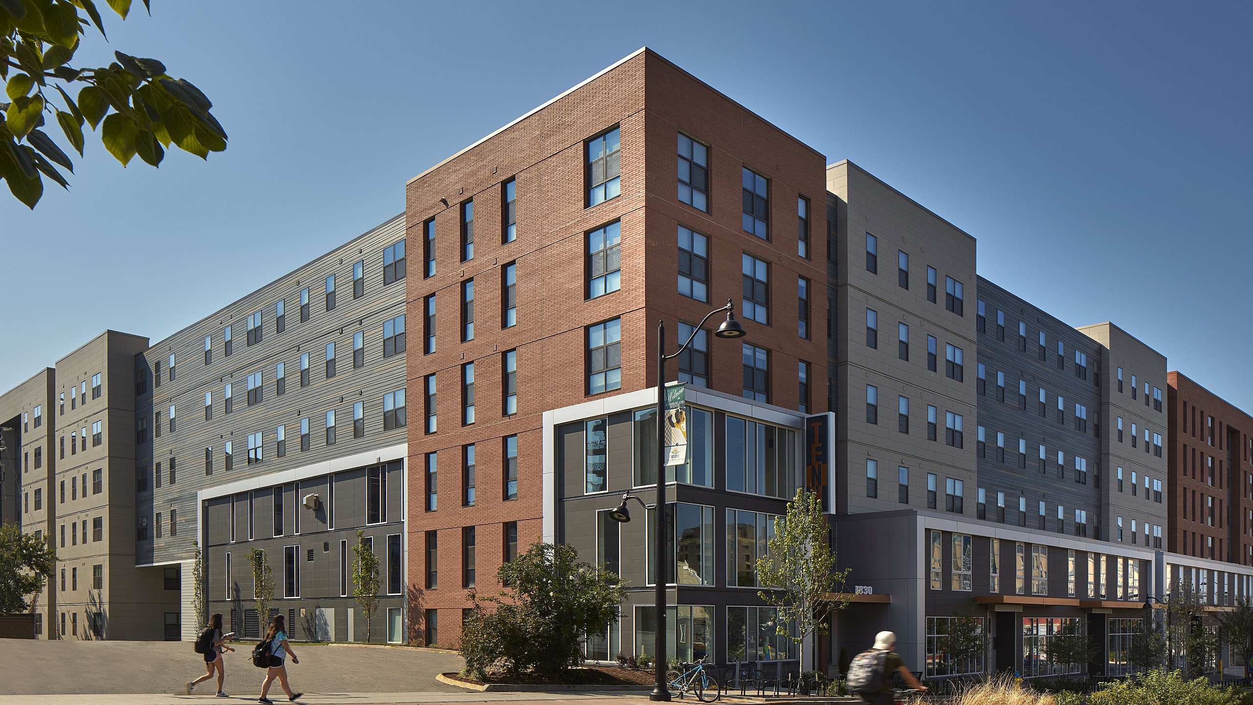 tenn student living knoxville exterior