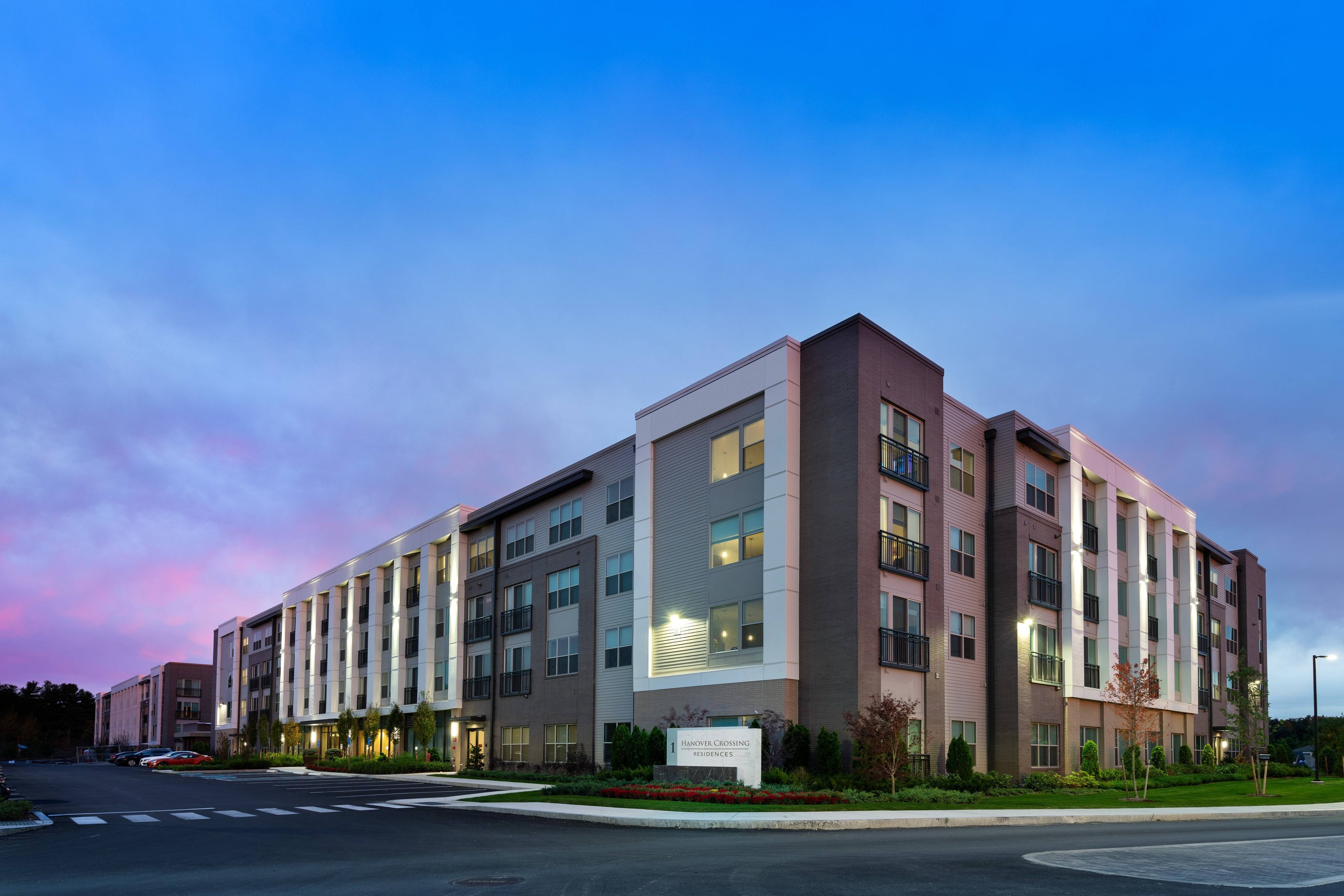 Hanover Crossing Residences Gallery Apartments for Rent in Hanover, MA